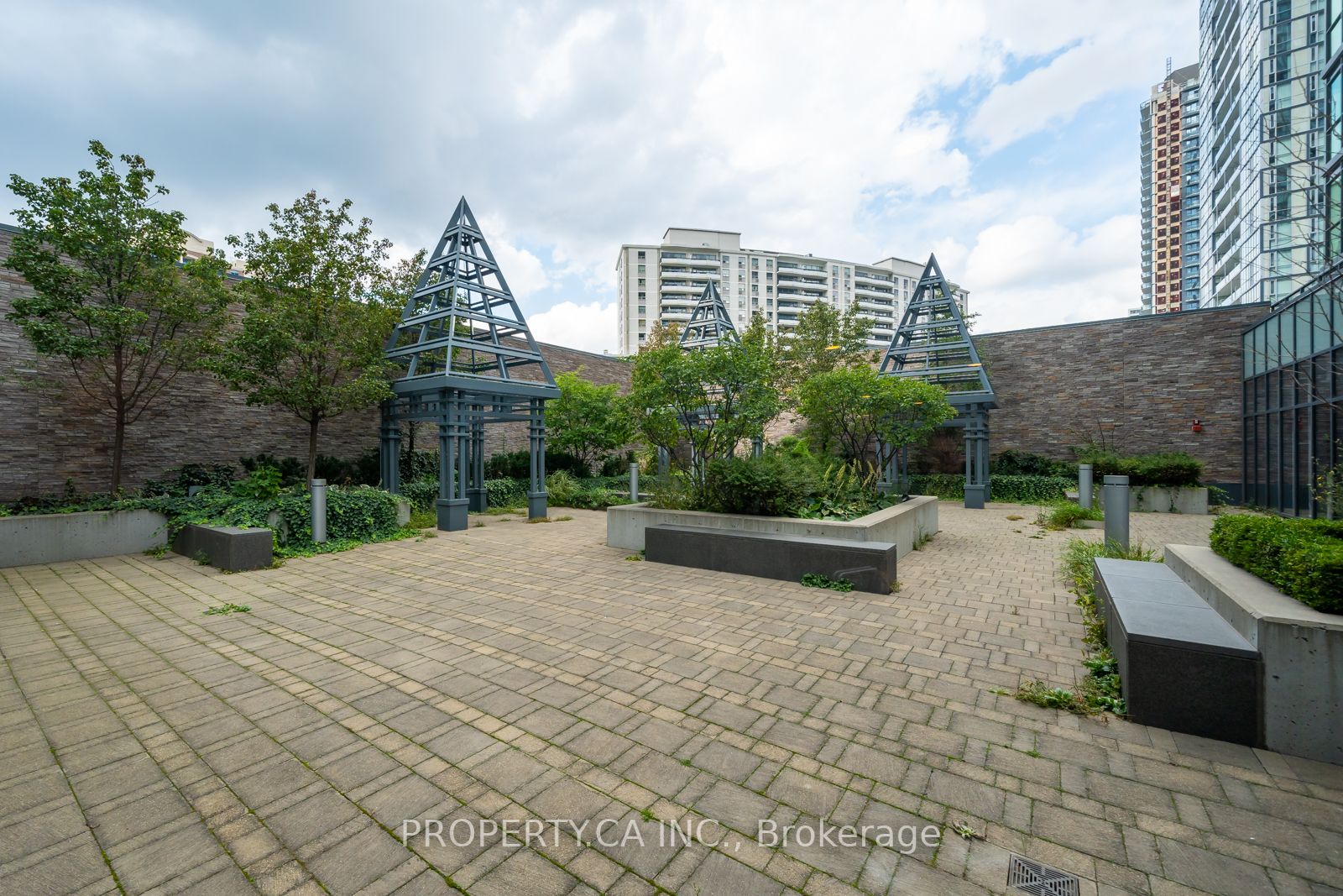 5168 Yonge St, #2515