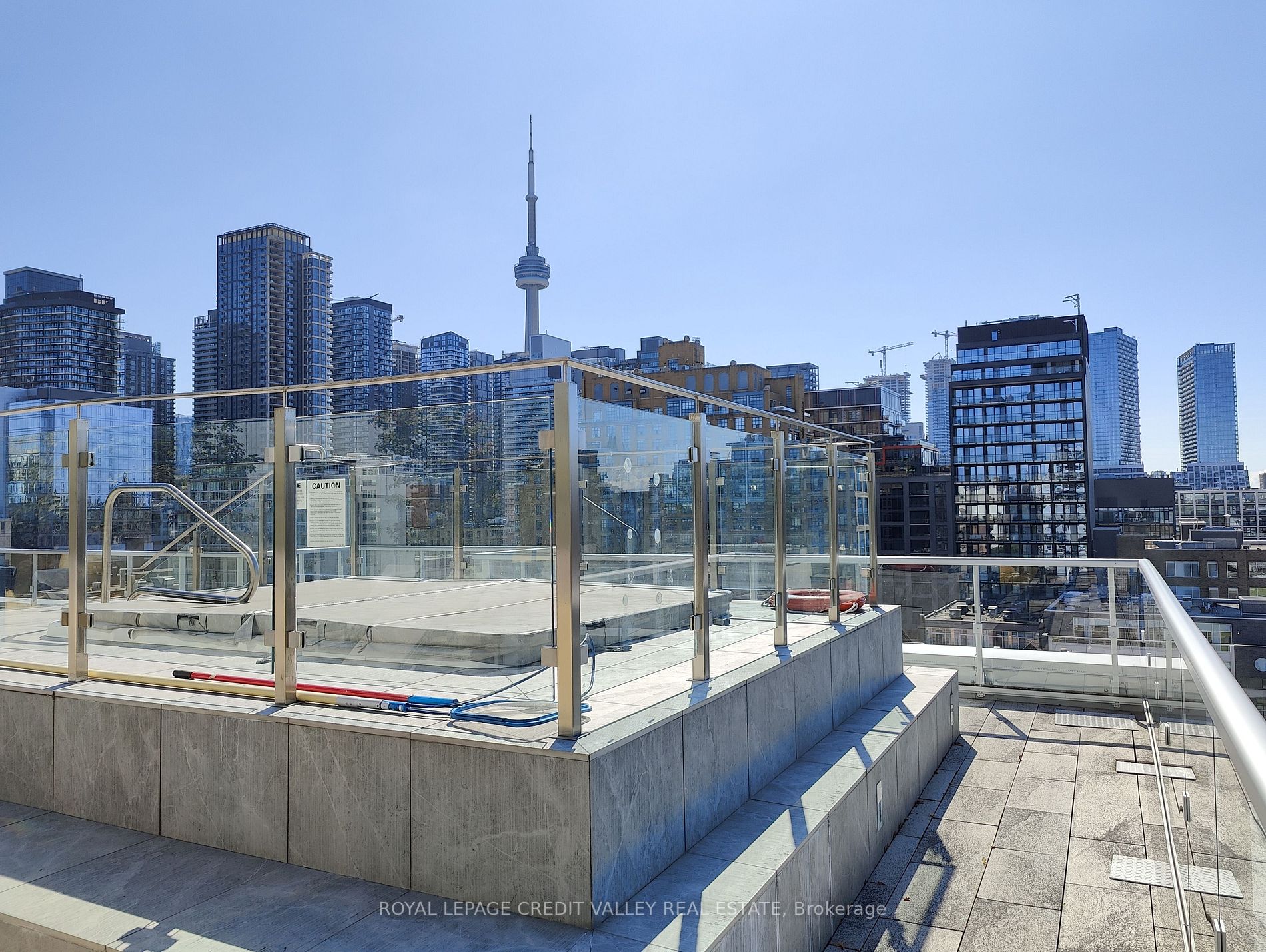 38 Cameron St, #913