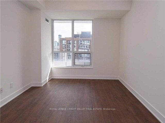 38 Cameron St, #913