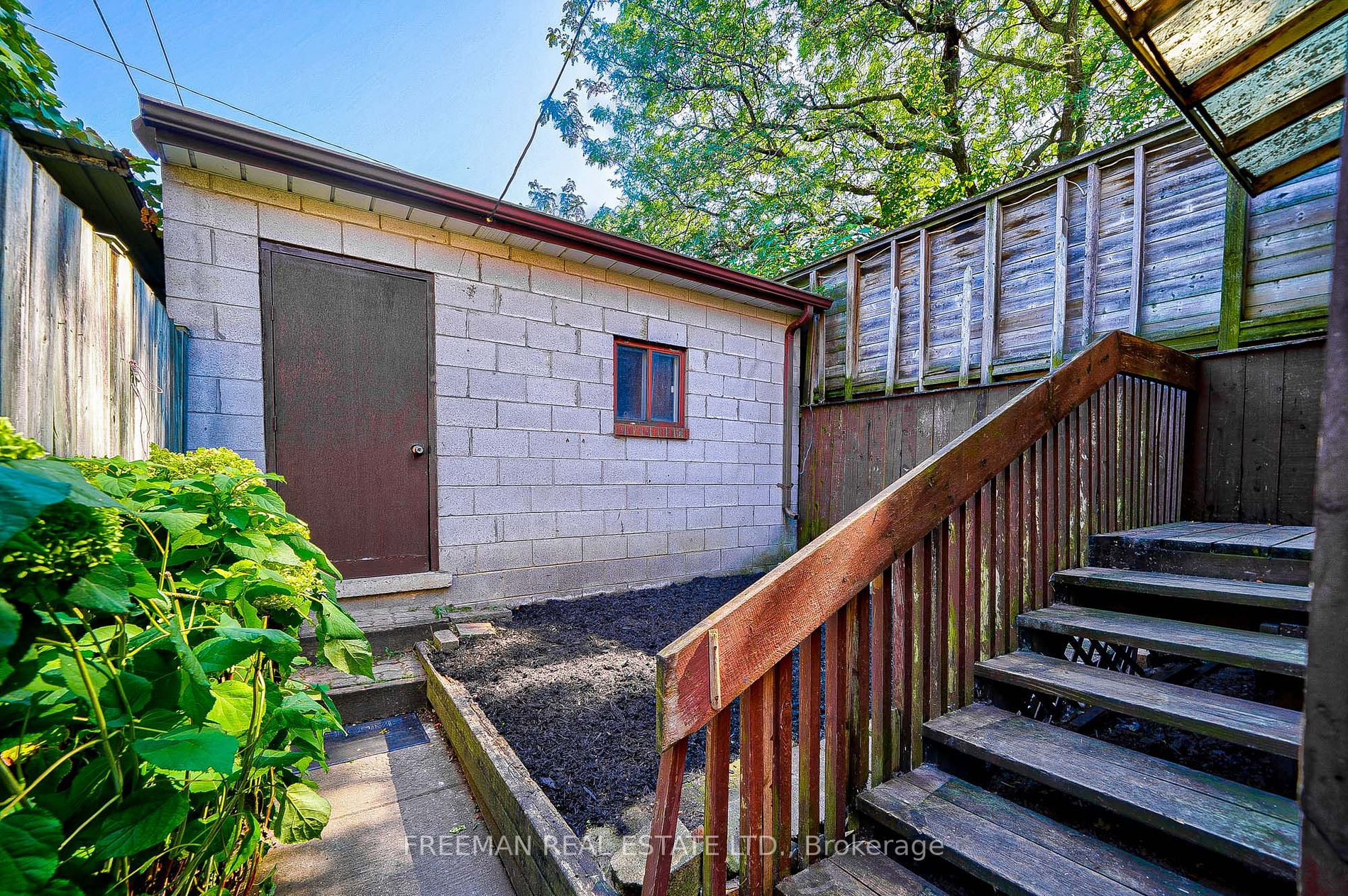 491 Manning Ave