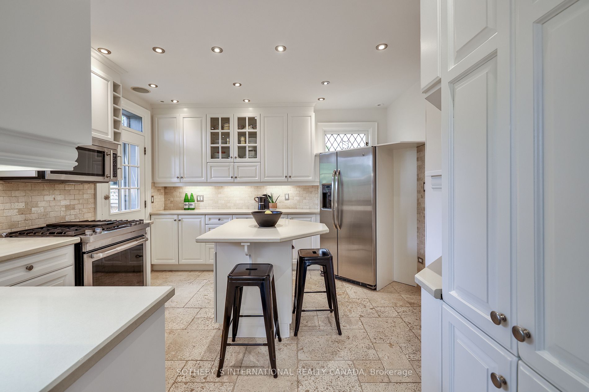 90 Highbourne Rd