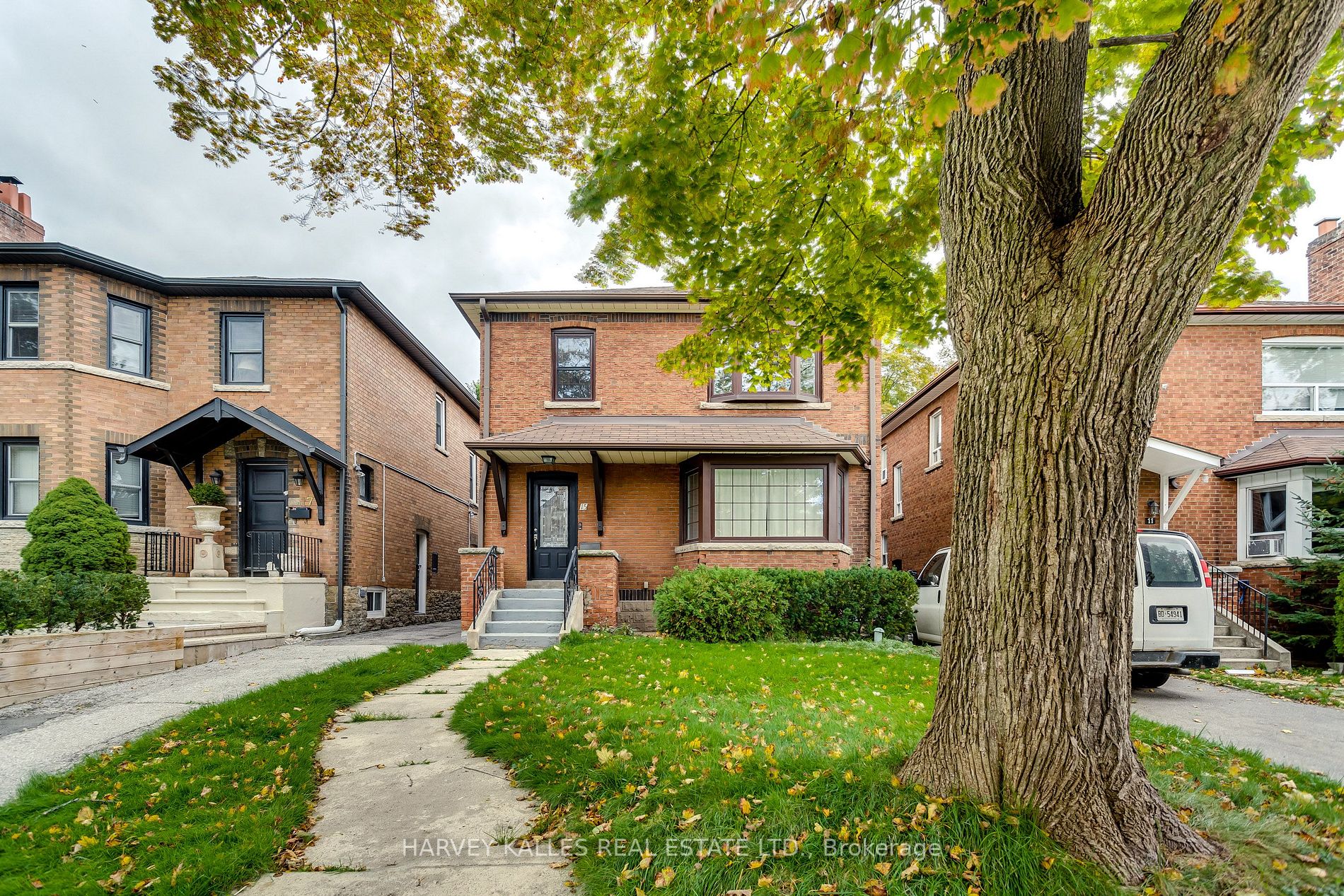 15 Braemar Ave, #Main