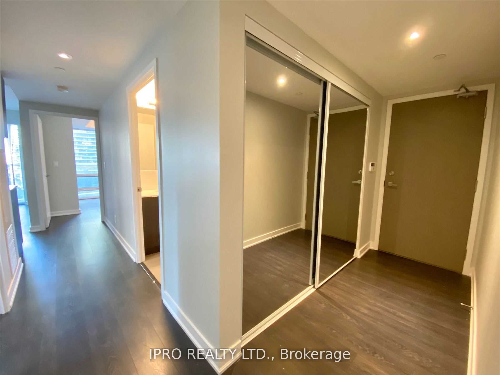 100 Harbour St, #1004