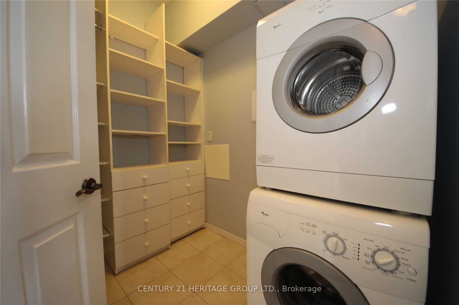 5 Concorde Pl, #3601