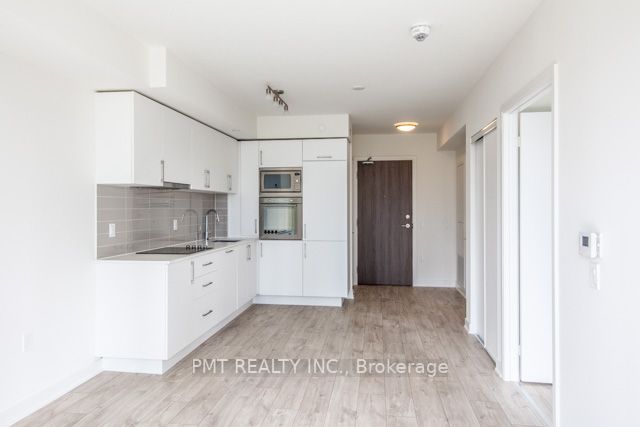 576 Front Street W, #410E