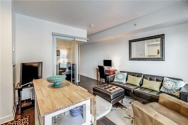 58 Orchard View Boulevard, #1409