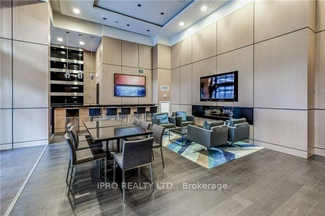 58 Orchard View Boulevard, #1409
