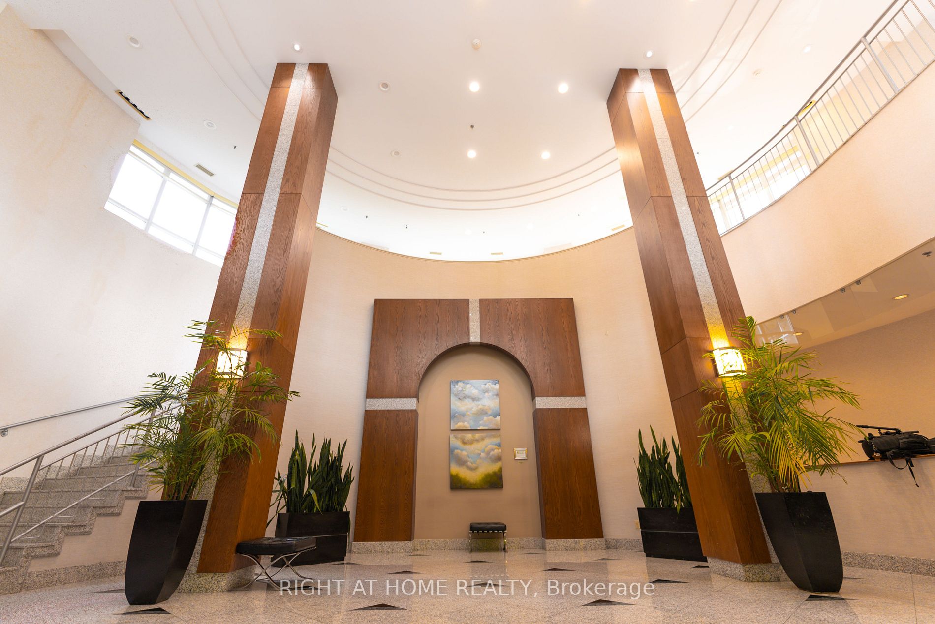 16 Harrison Garden Blvd, #209