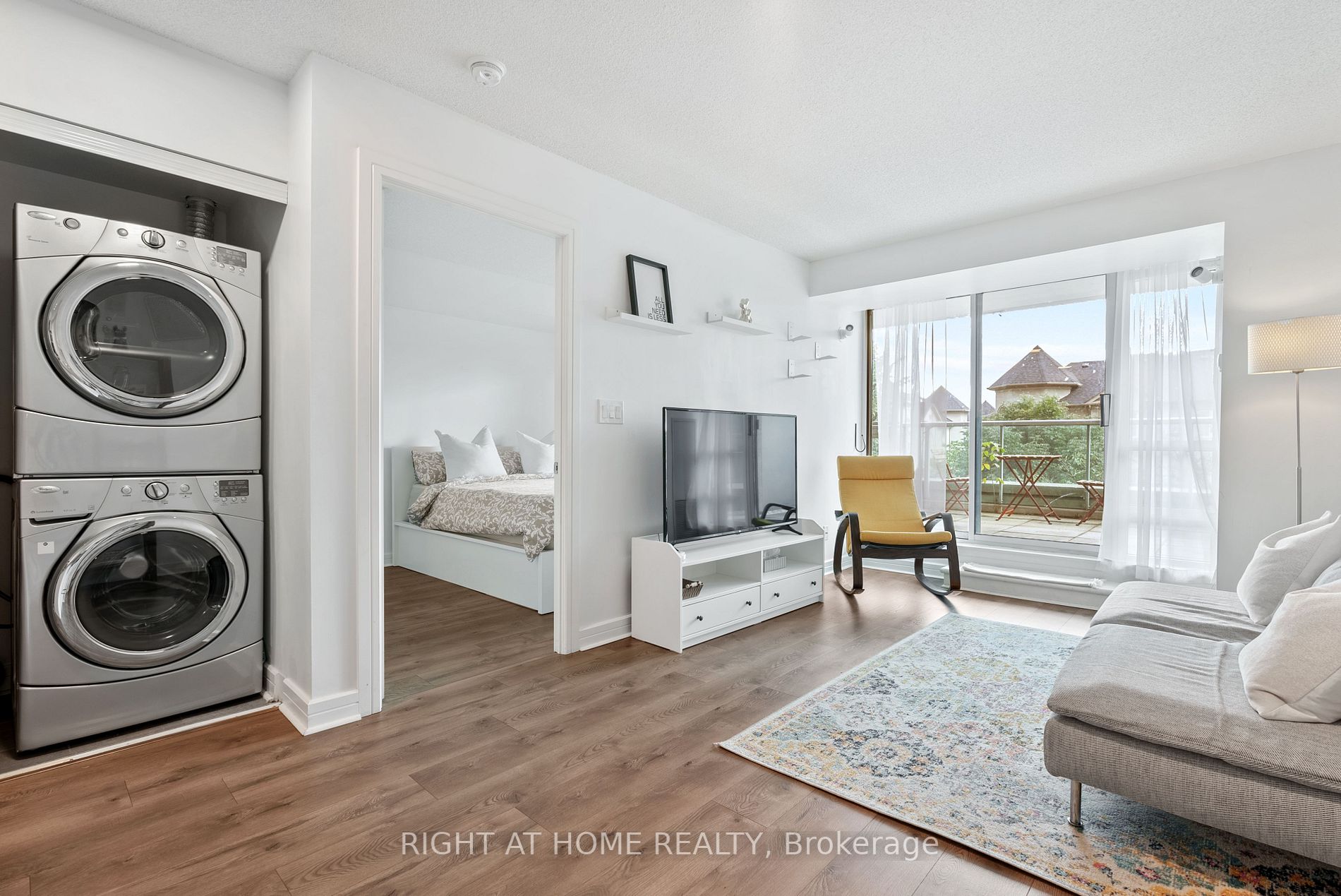 16 Harrison Garden Blvd, #209