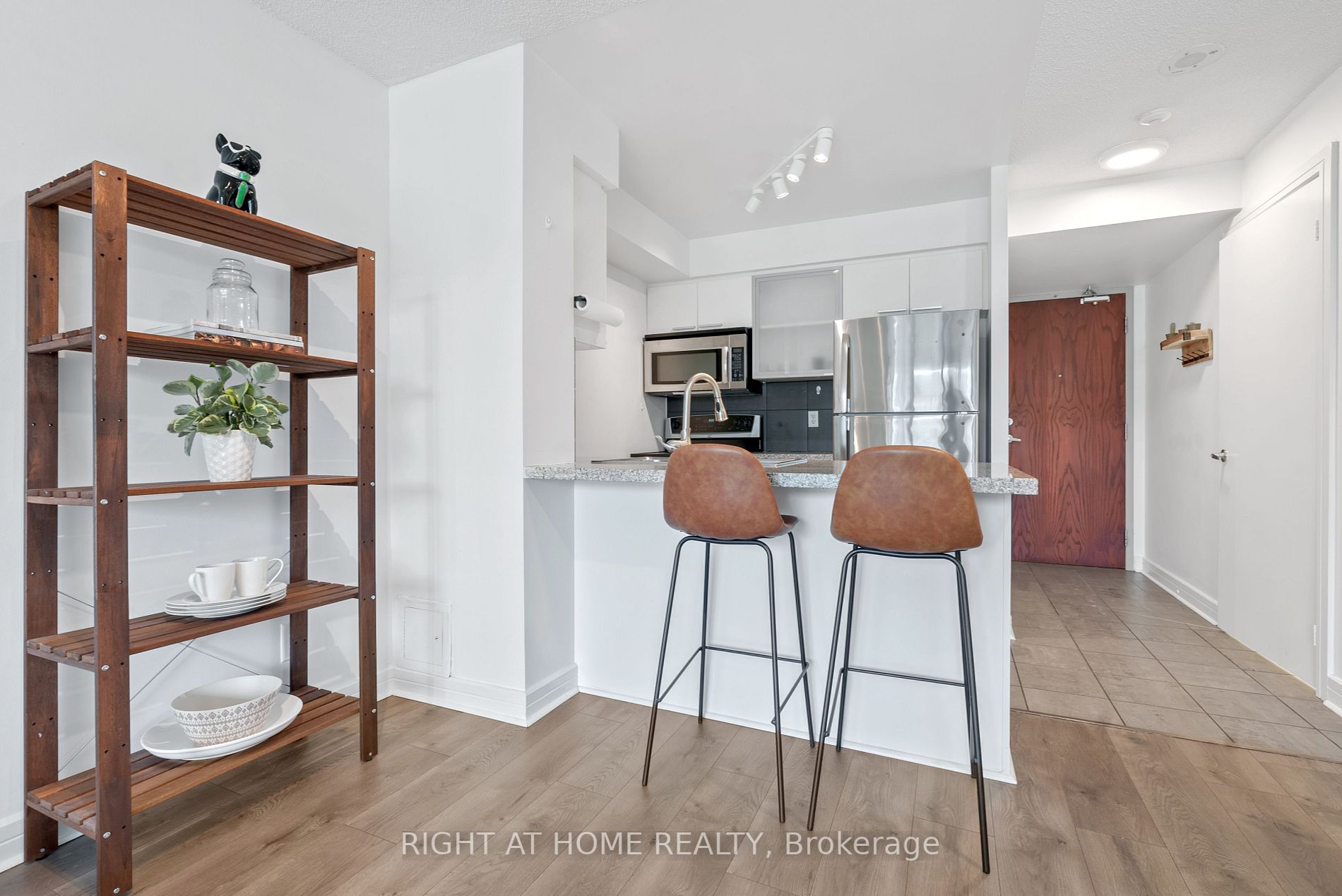 16 Harrison Garden Blvd, #209