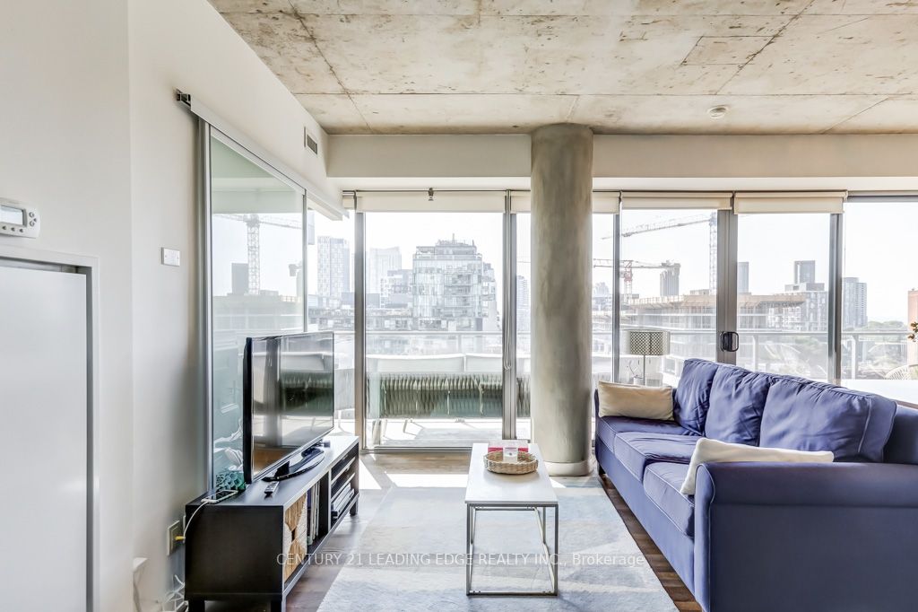 95 Bathurst St, #920