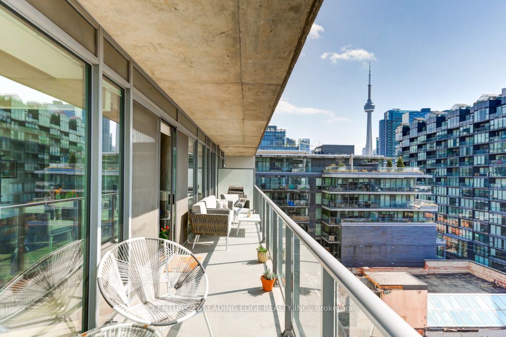 95 Bathurst St, #920