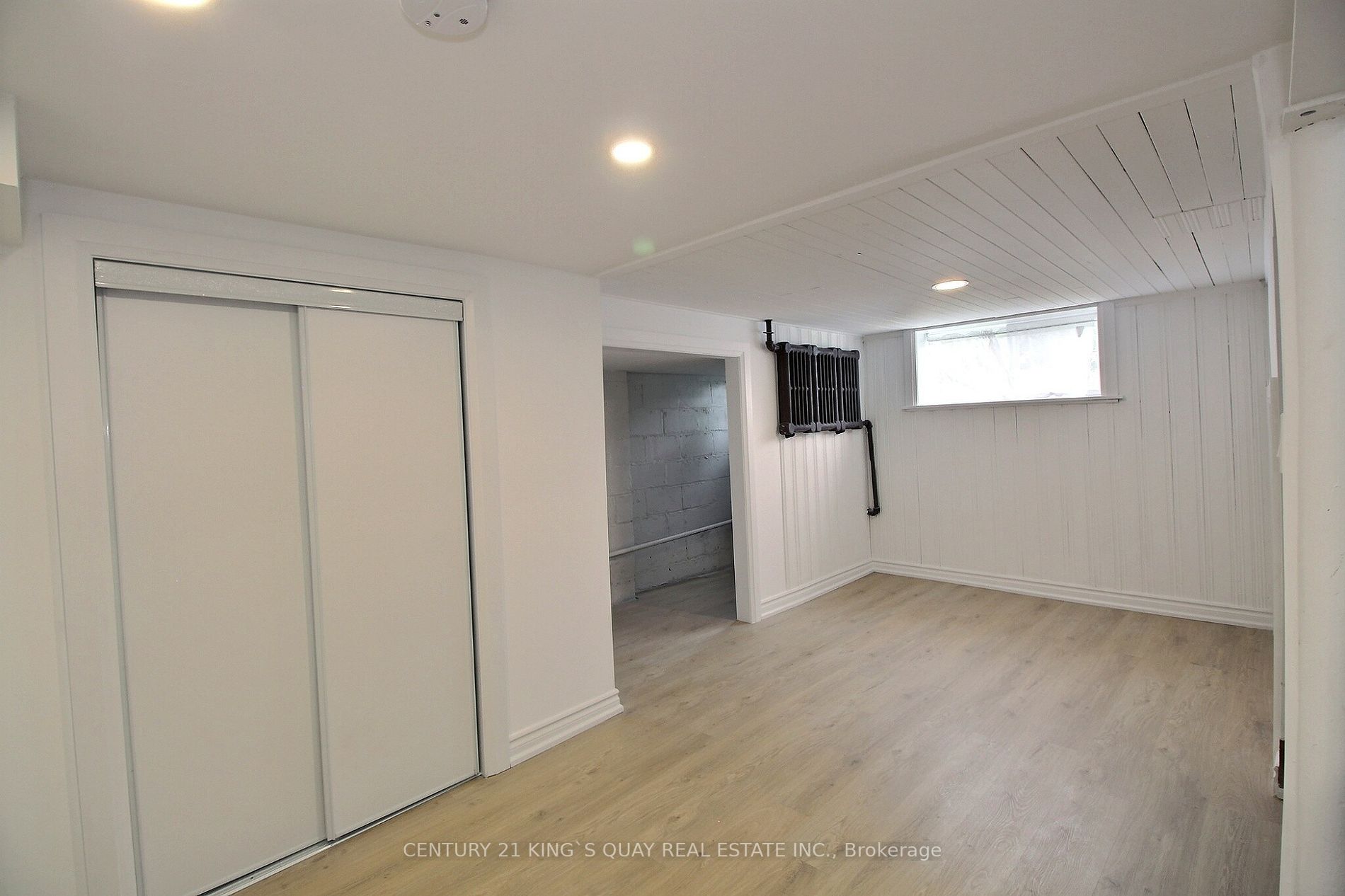 224 Lawrence Ave W