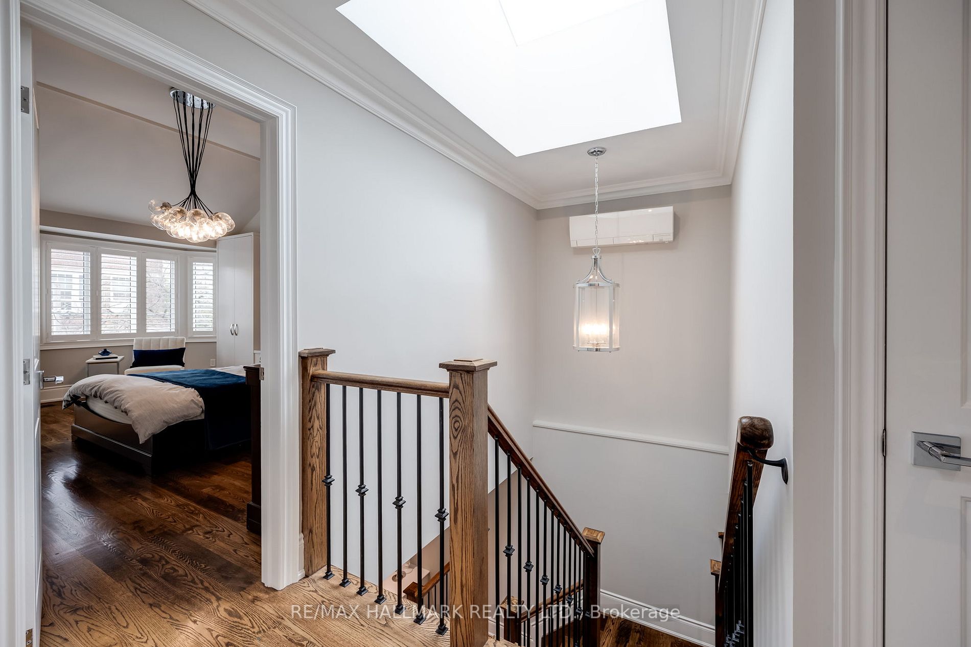 341 Castlefield Ave