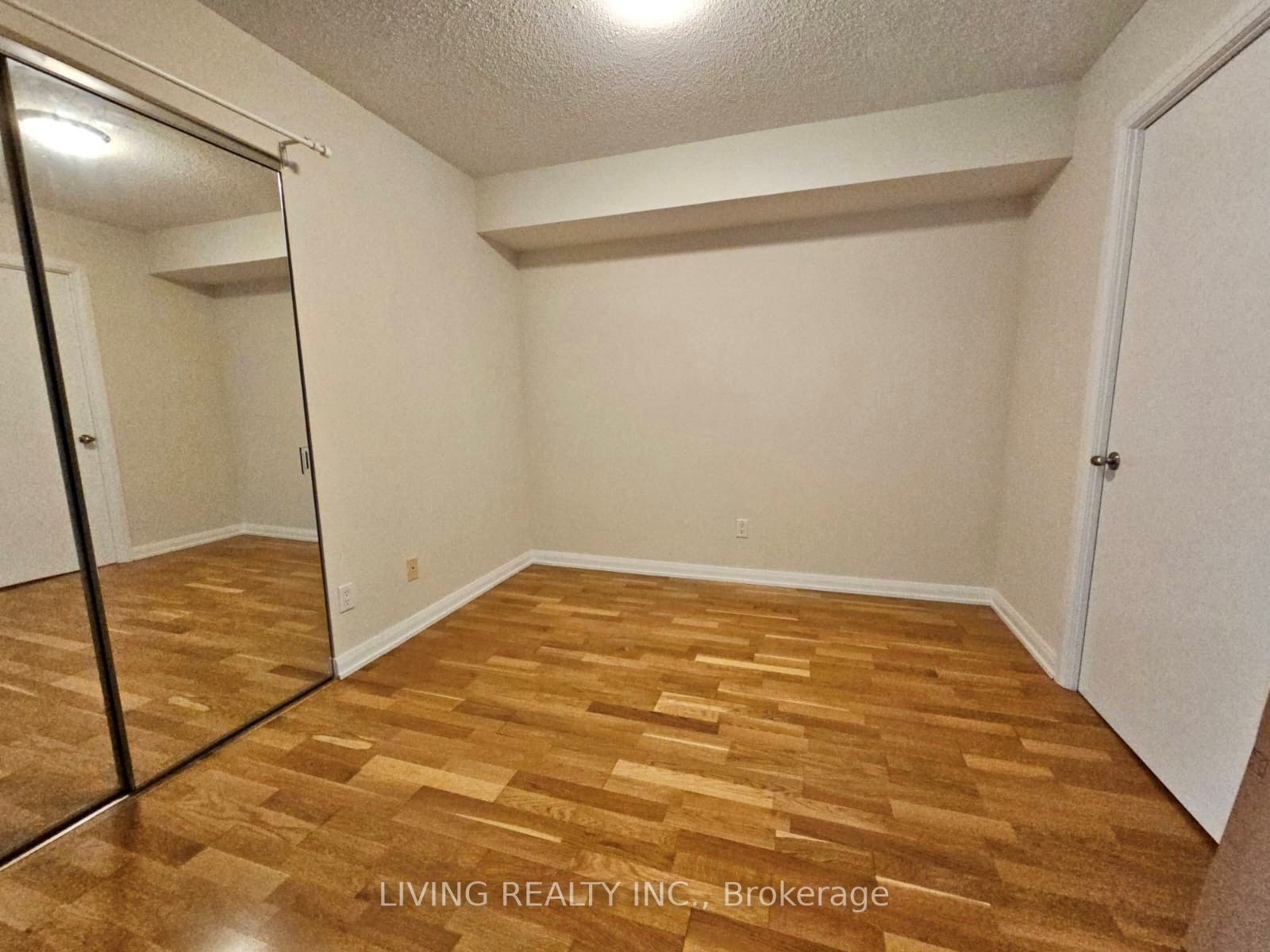 18 Beverley St, #315B