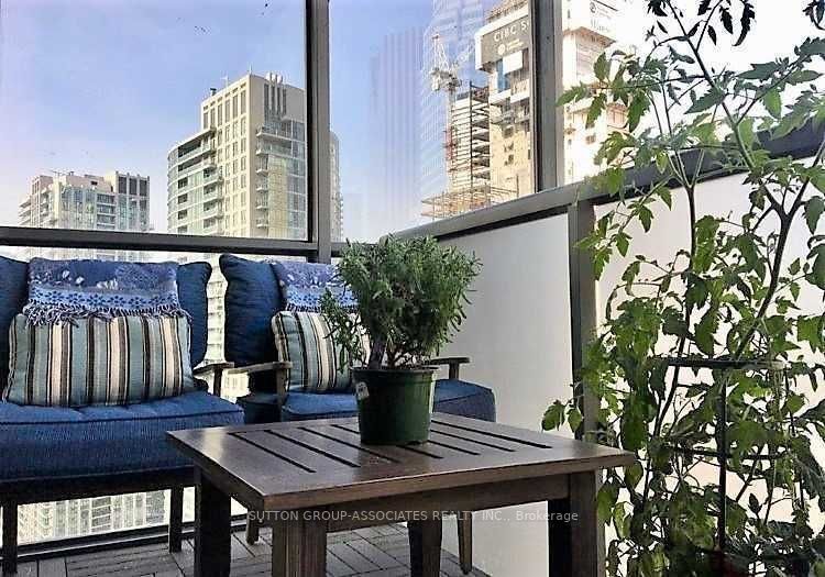 1 The Esplanade Street, #2502