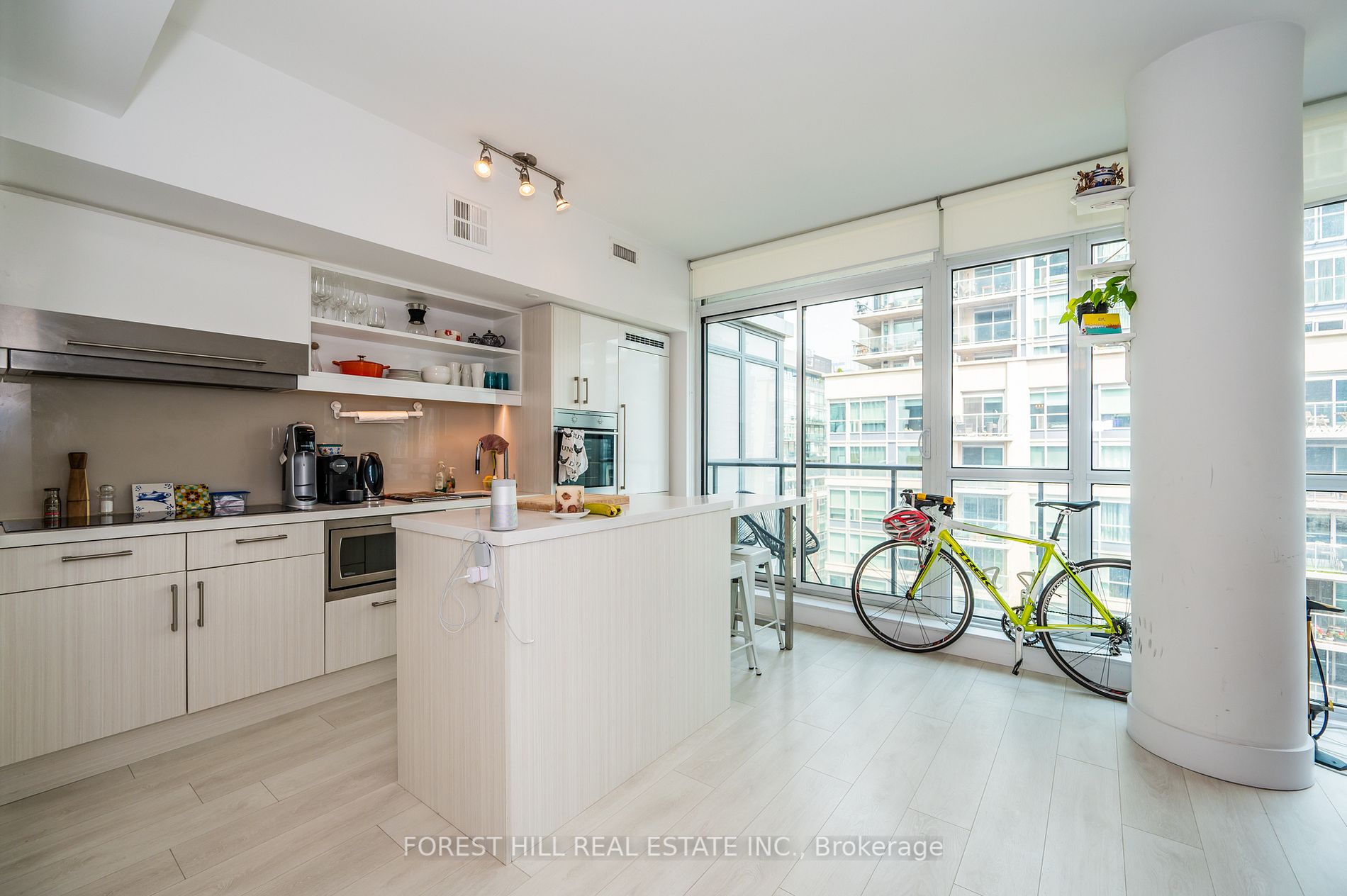 39 Sherbourne Street, #1109