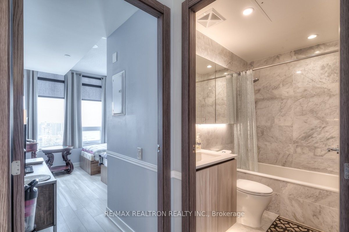 17 Bathurst Street, #4212