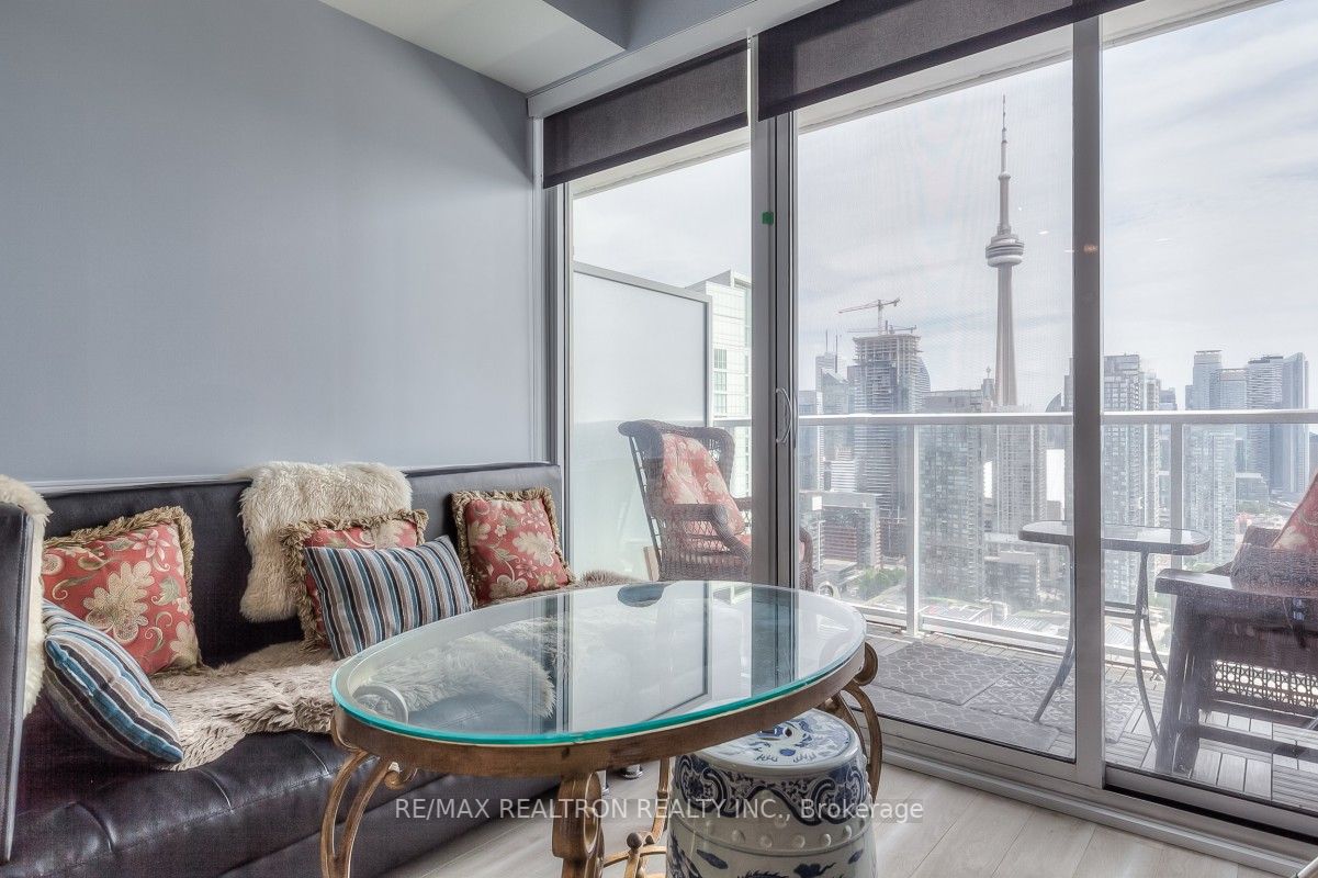 17 Bathurst Street, #4212