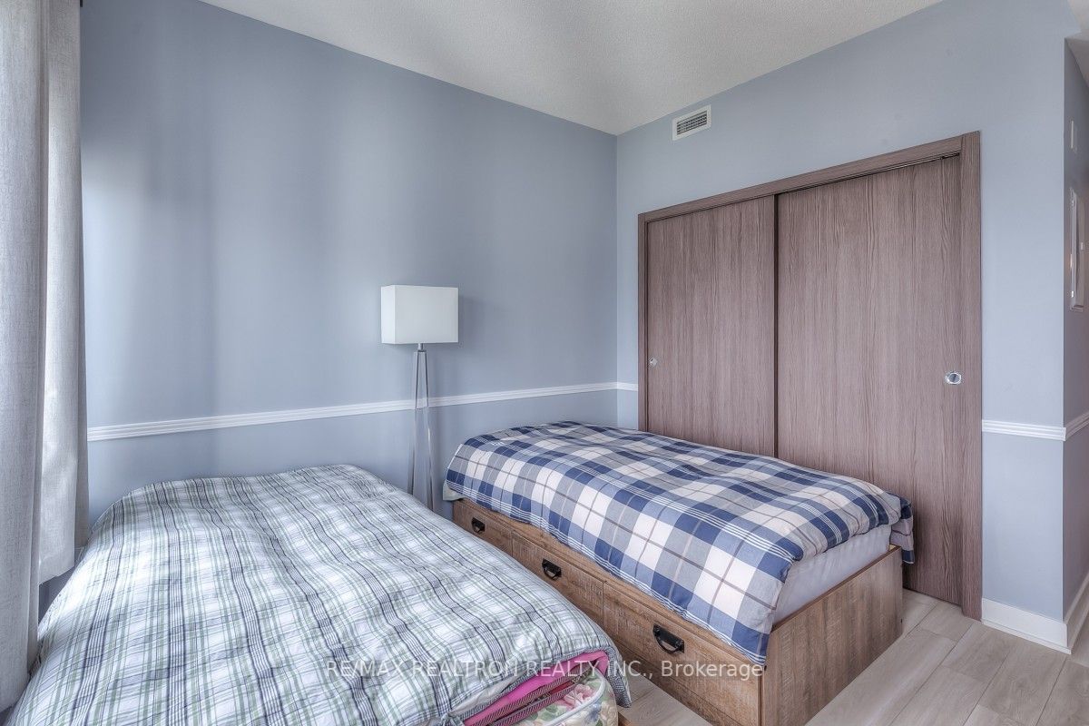 17 Bathurst Street, #4212