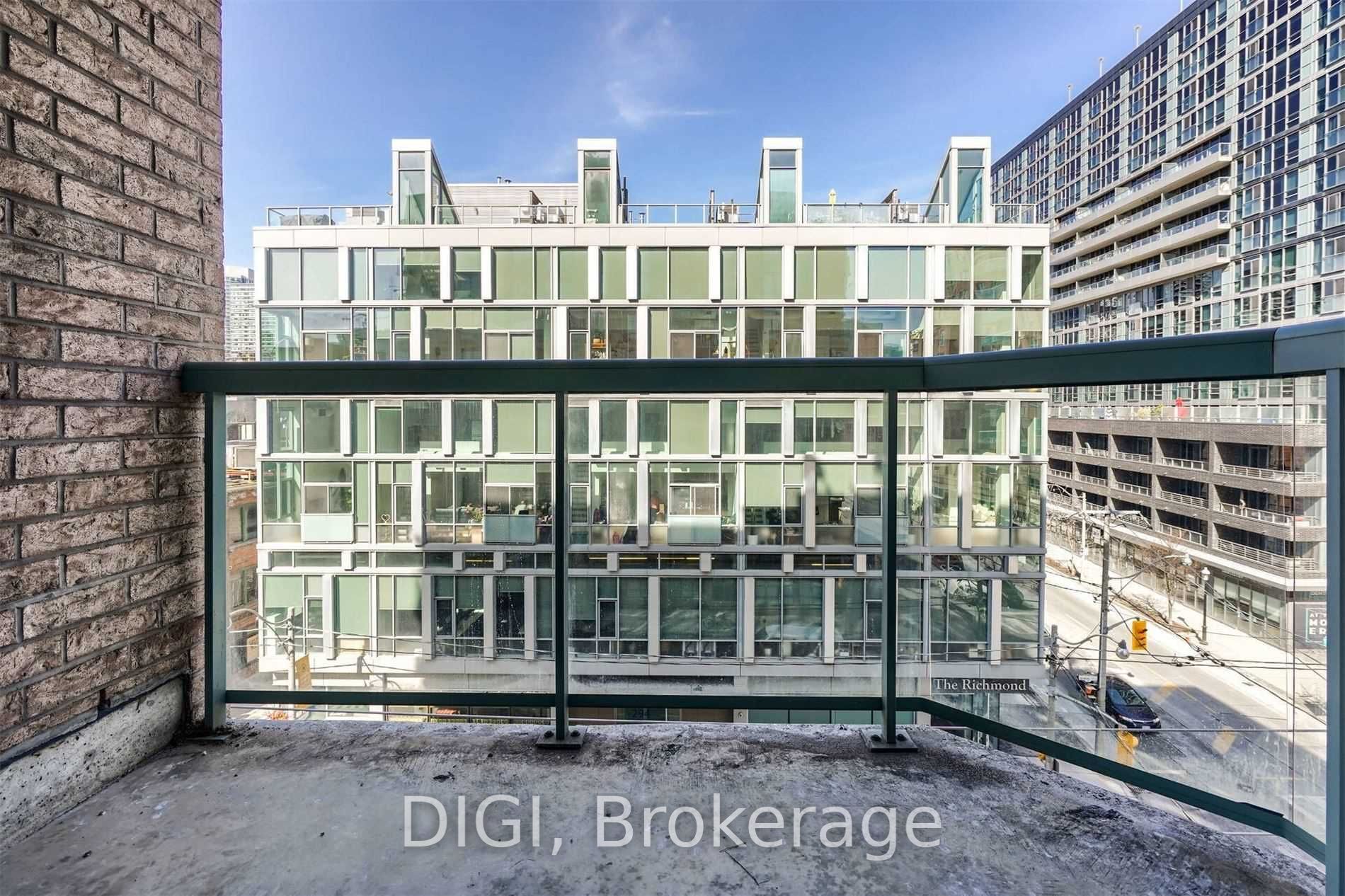311 Richmond St E, #605