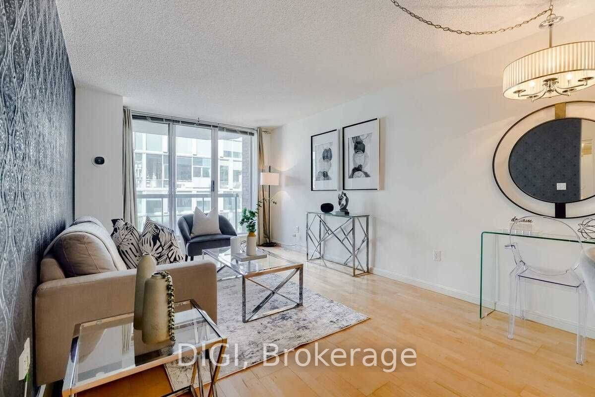 311 Richmond St E, #605