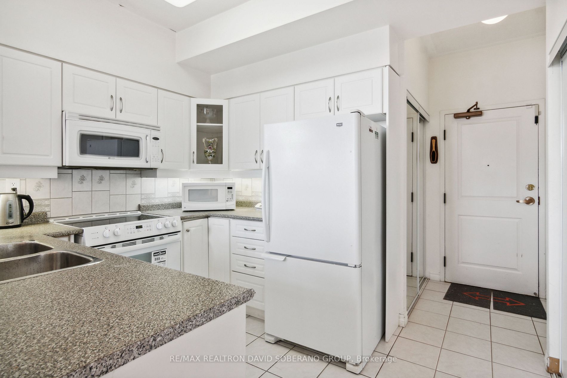 4200 Bathurst St S, #514