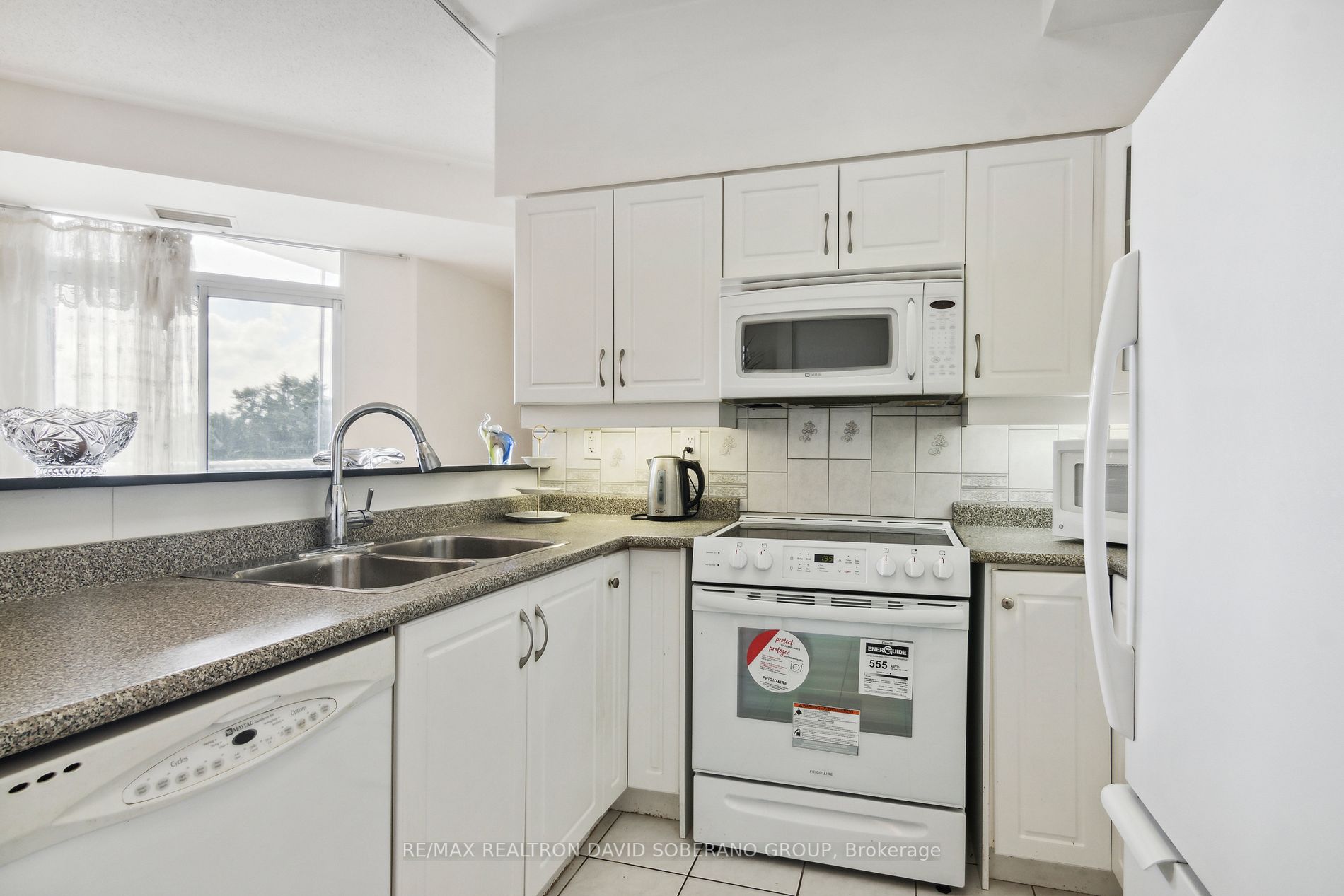 4200 Bathurst St S, #514