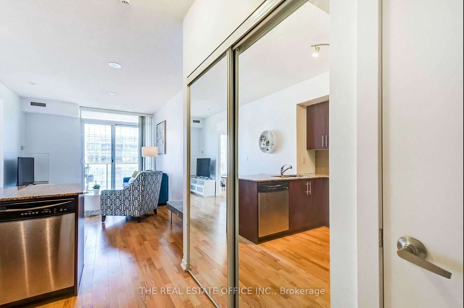 65 Bremner Boulevard, #4302