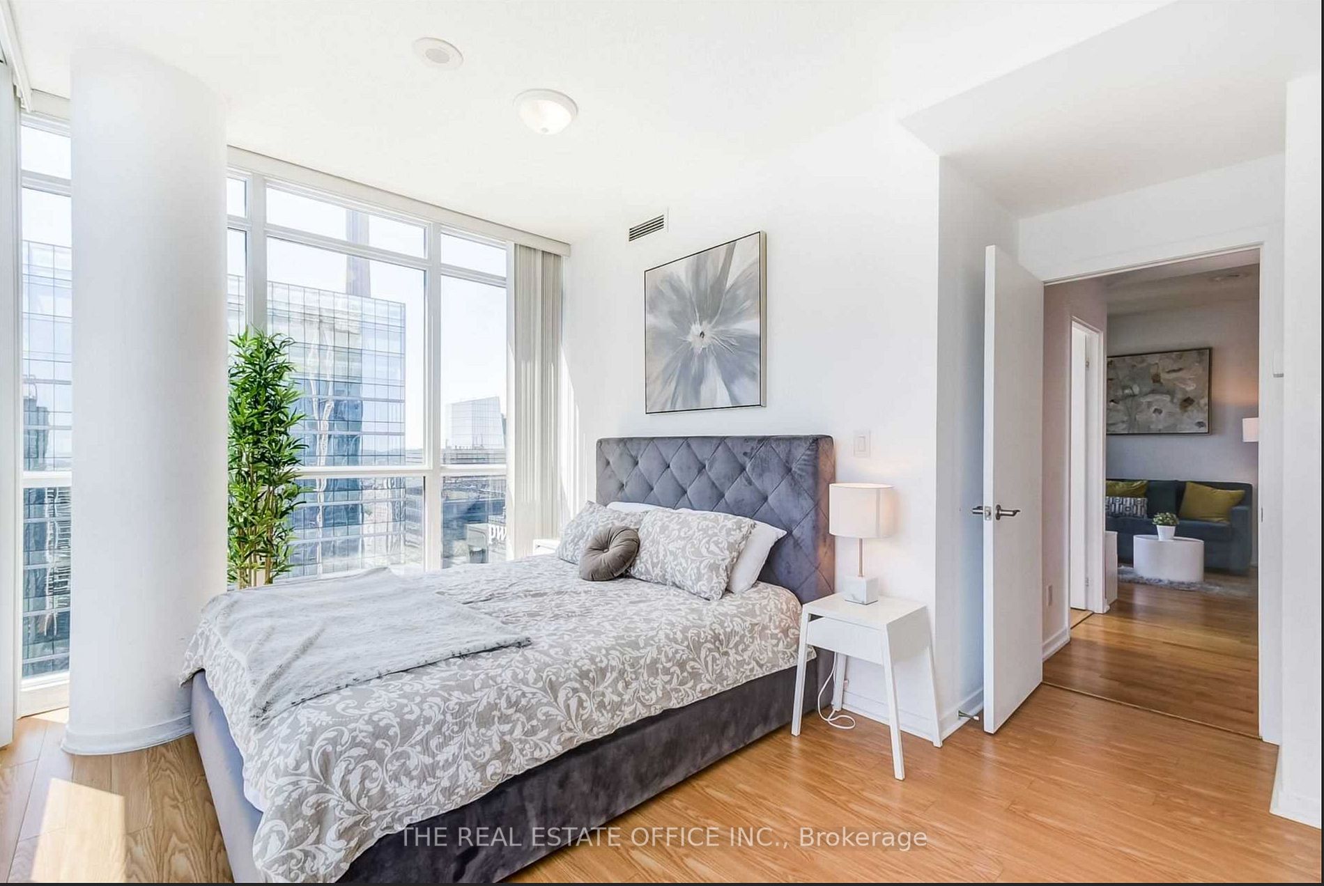 65 Bremner Boulevard, #4302