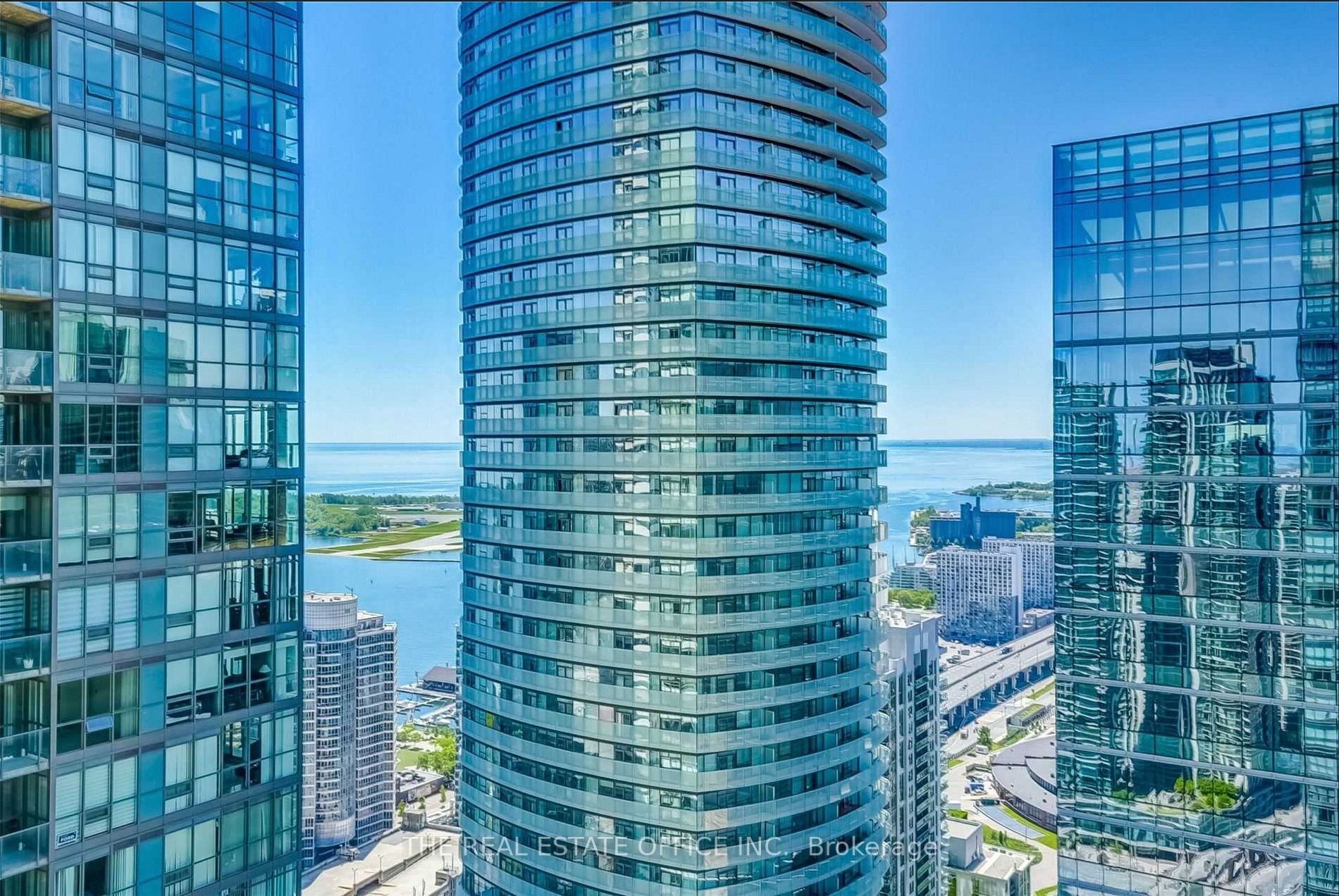 65 Bremner Boulevard, #4302
