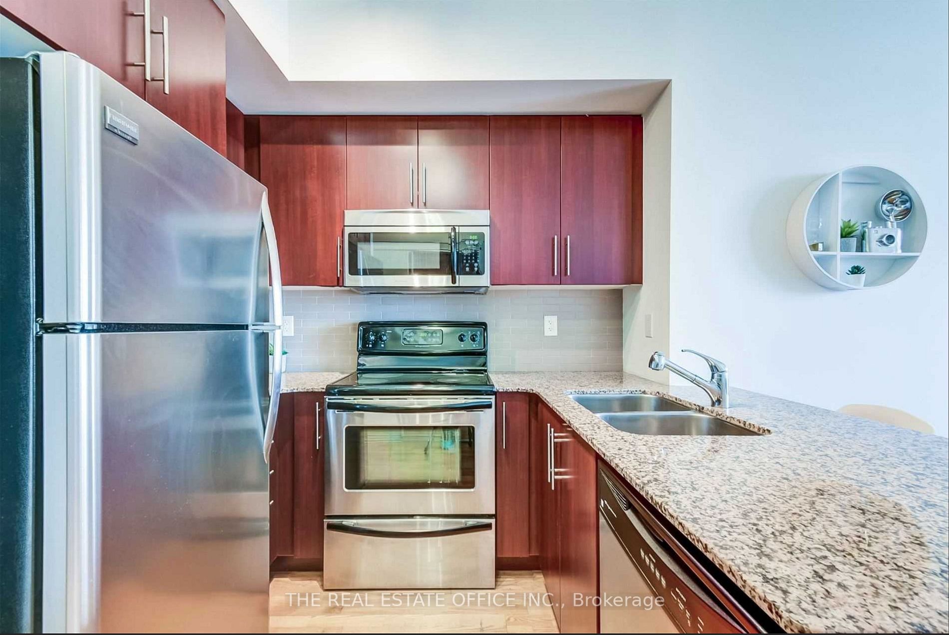 65 Bremner Boulevard, #4302