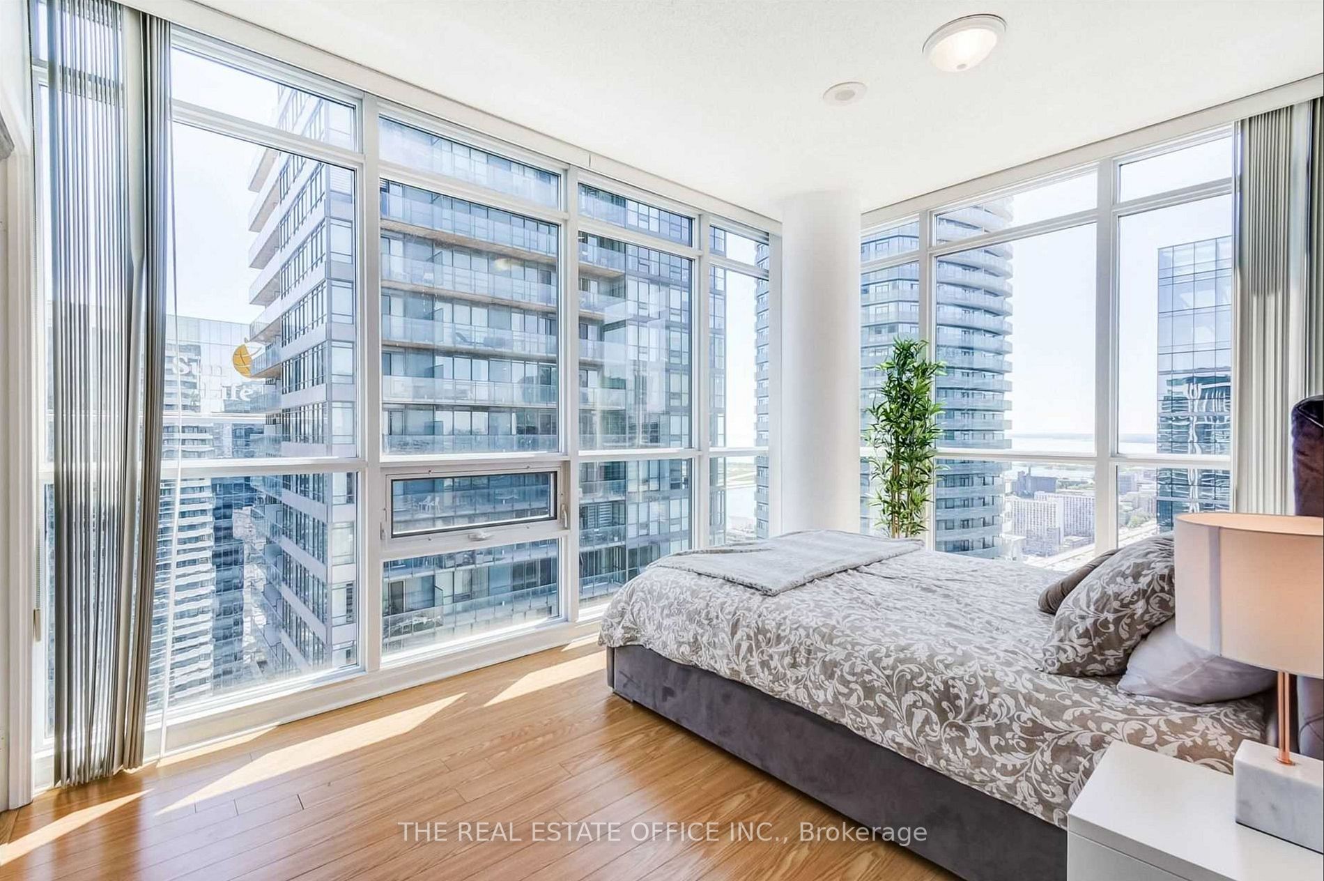 65 Bremner Boulevard, #4302