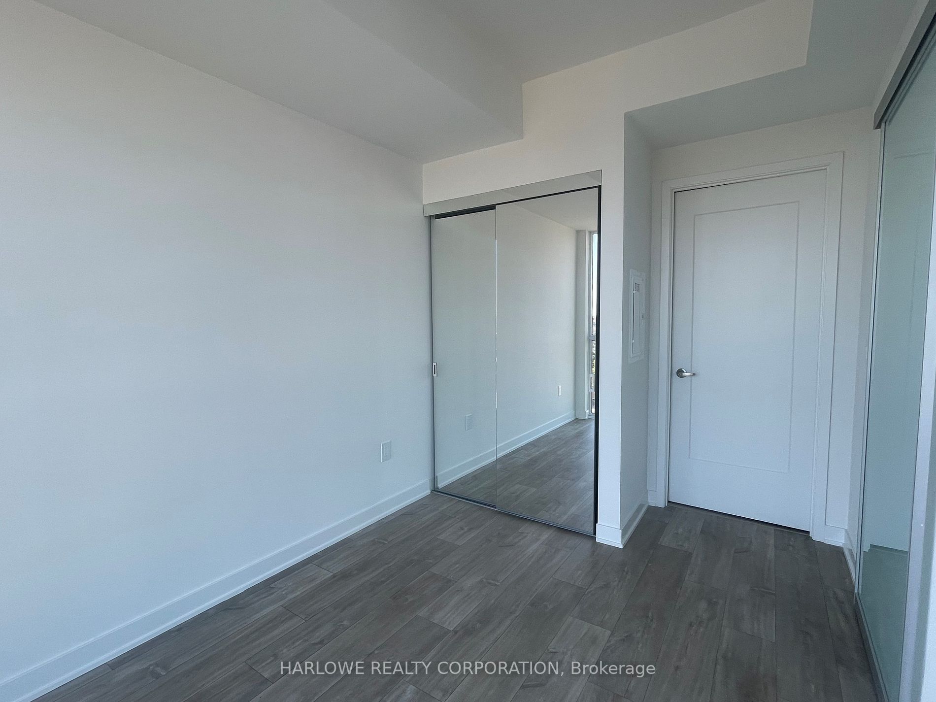 60 Princess St, #1213 Se
