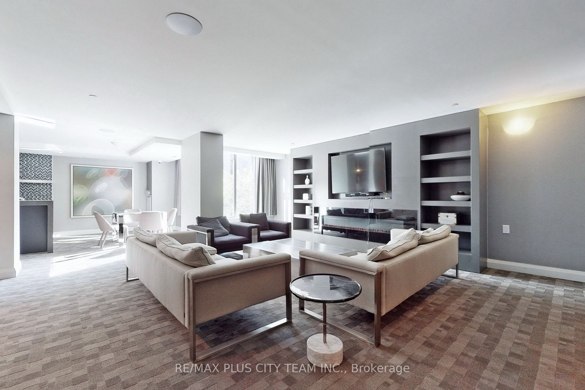525 Adelaide St W, #1006