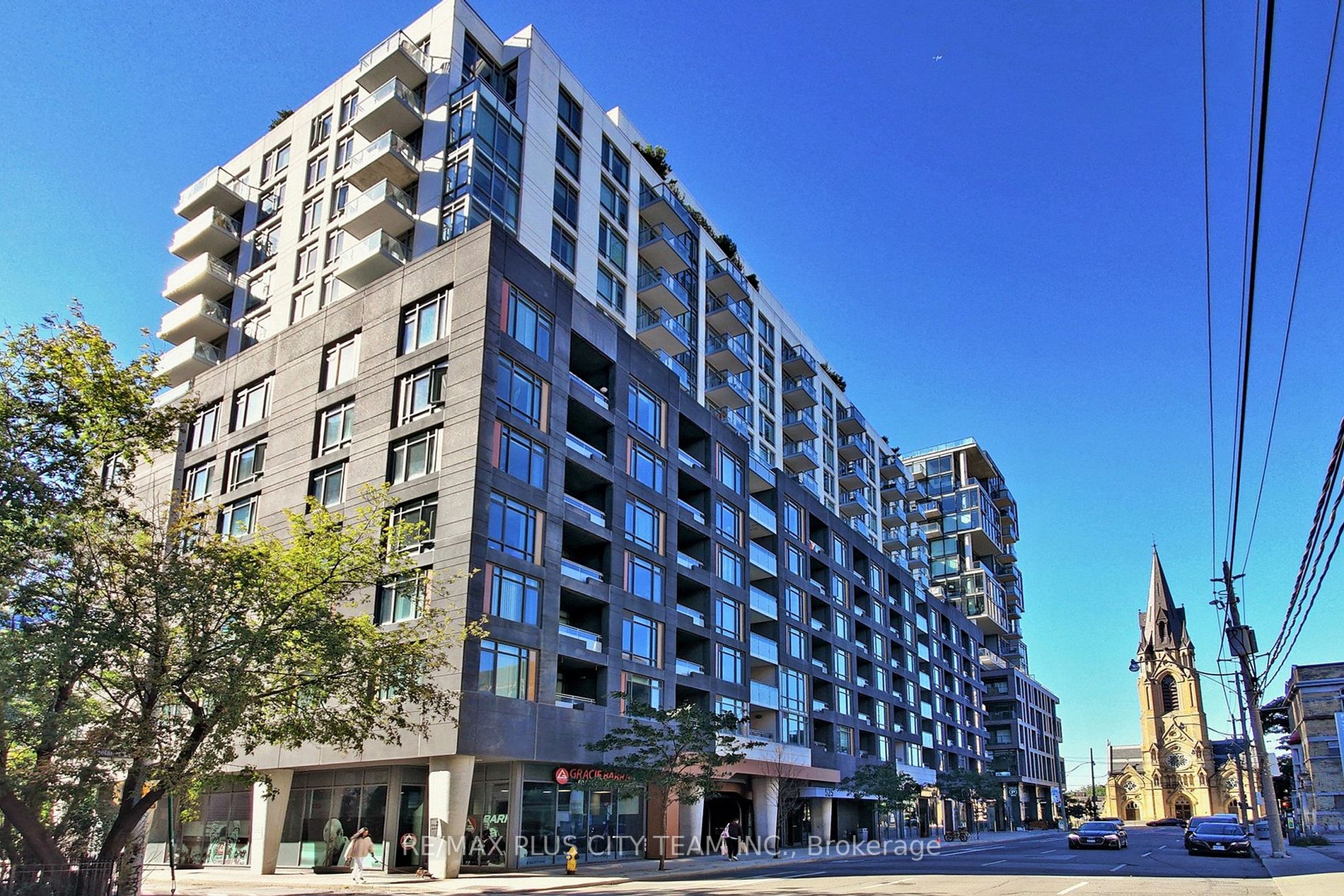 525 Adelaide St W, #1006
