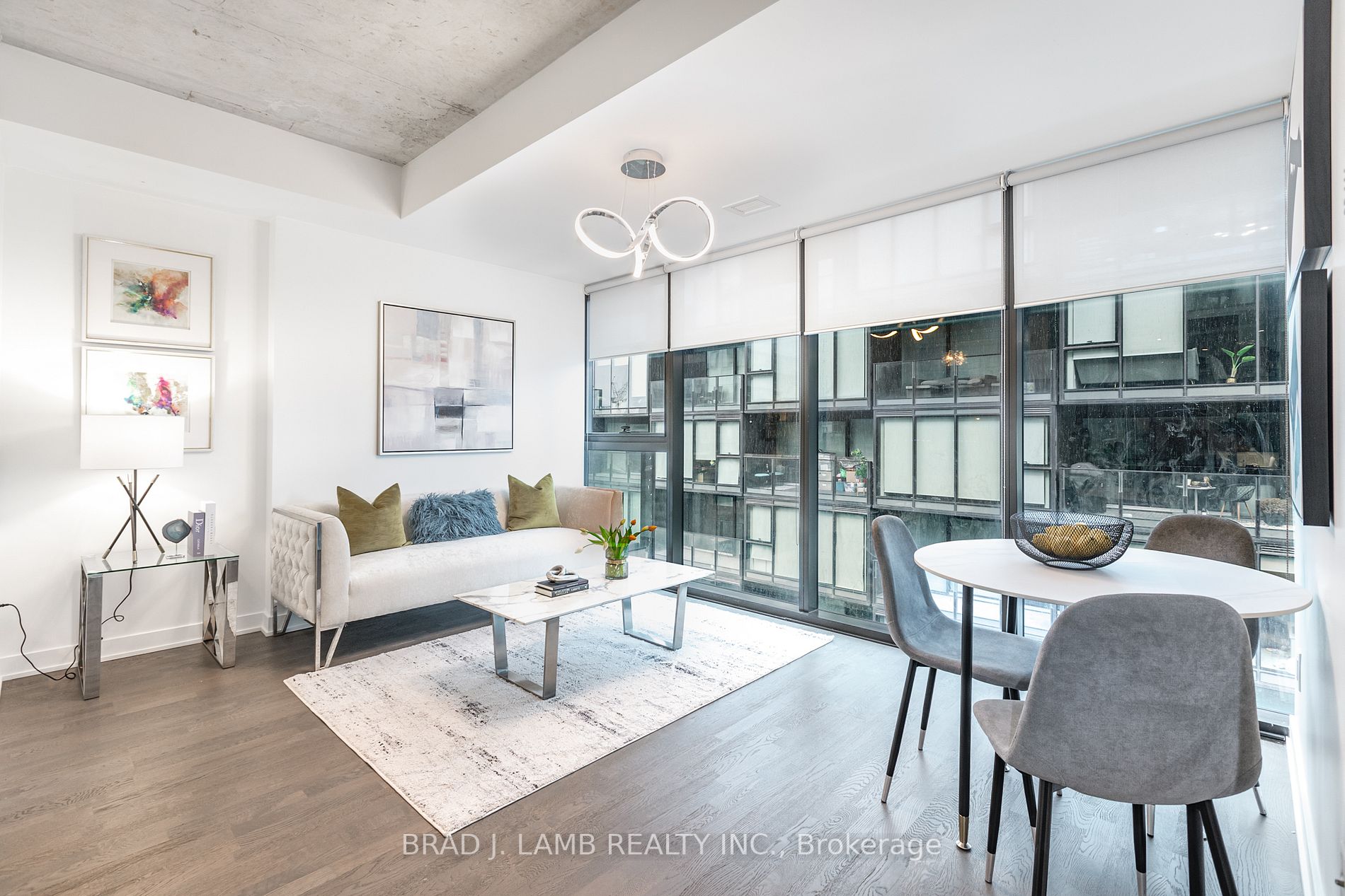 38 Stewart St, #808