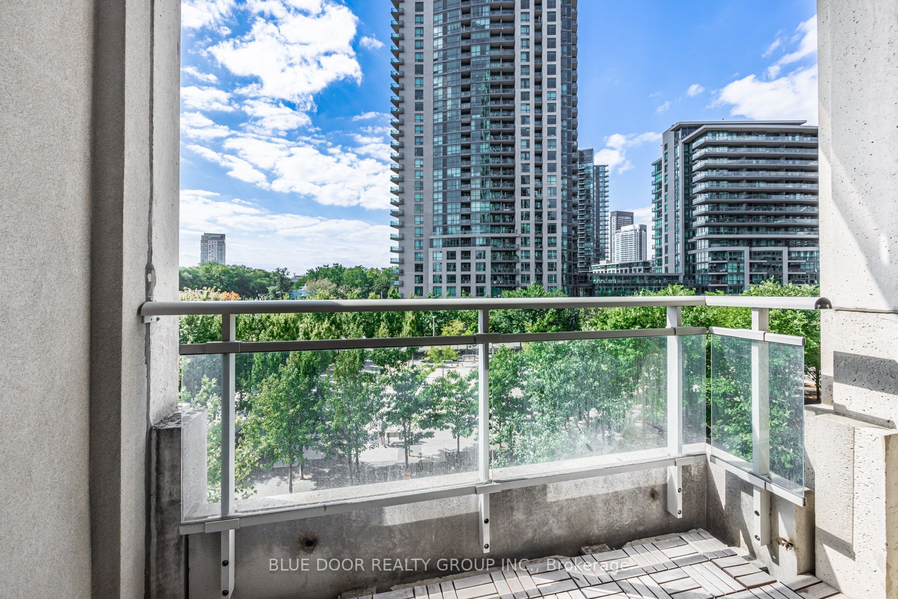 628 Fleet Street, #415