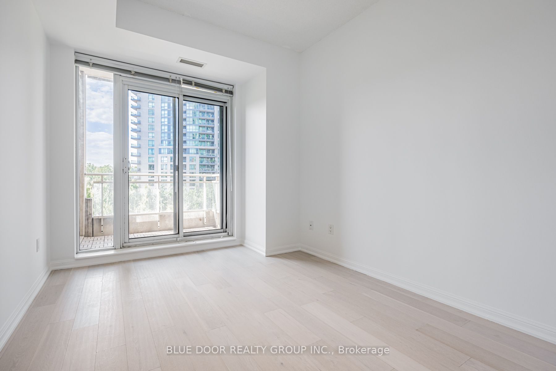 628 Fleet Street, #415