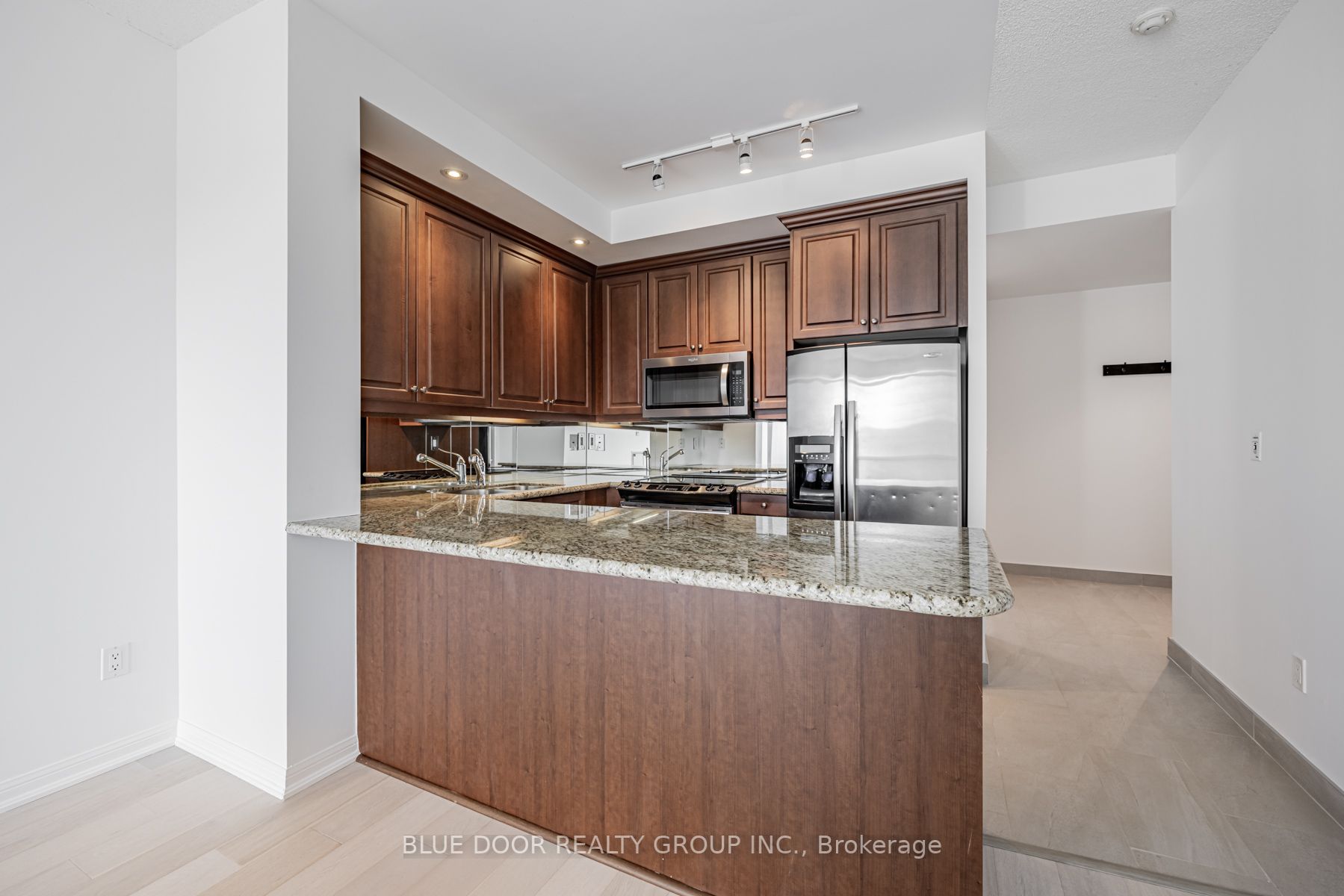 628 Fleet Street, #415