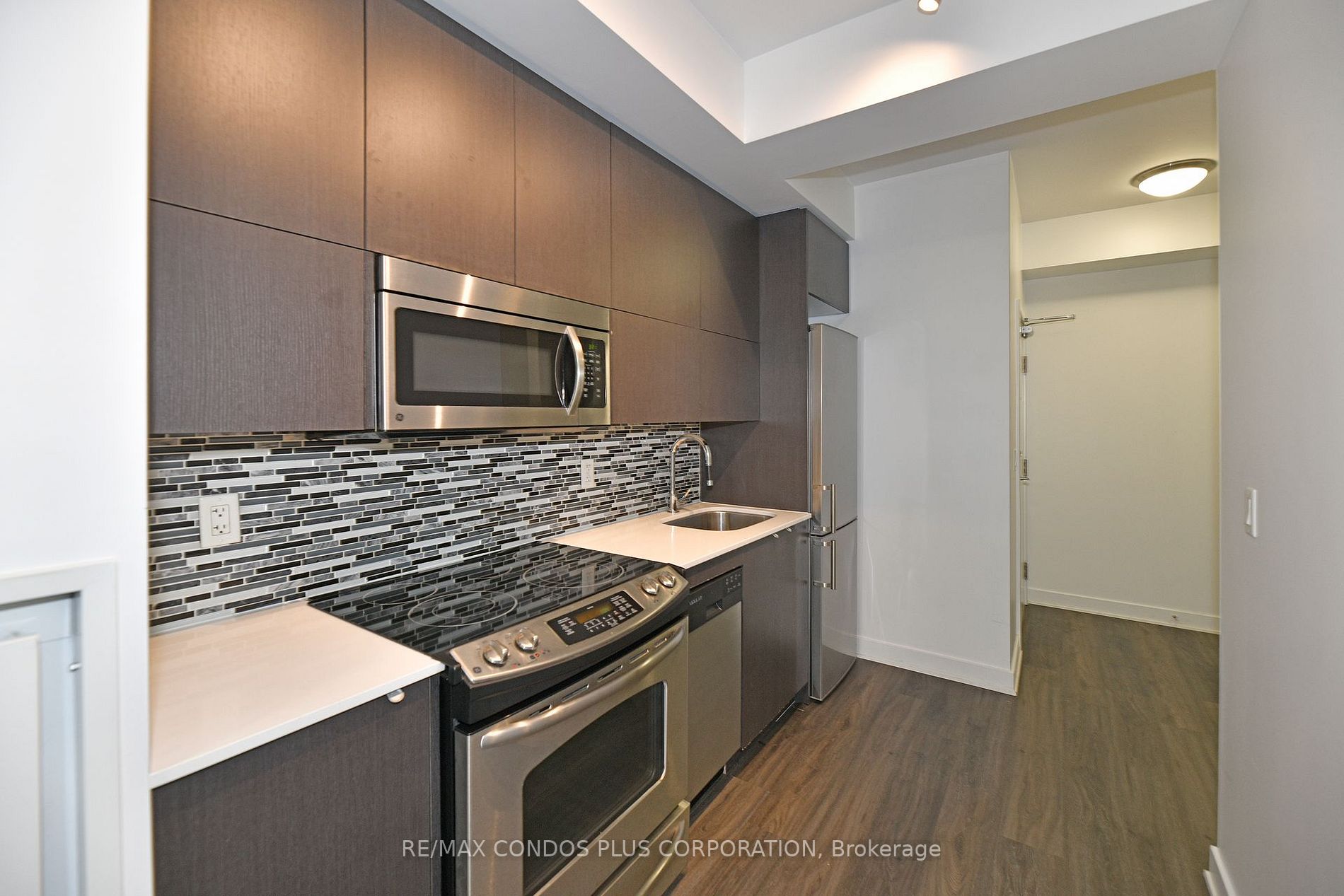32 Camden St, #410