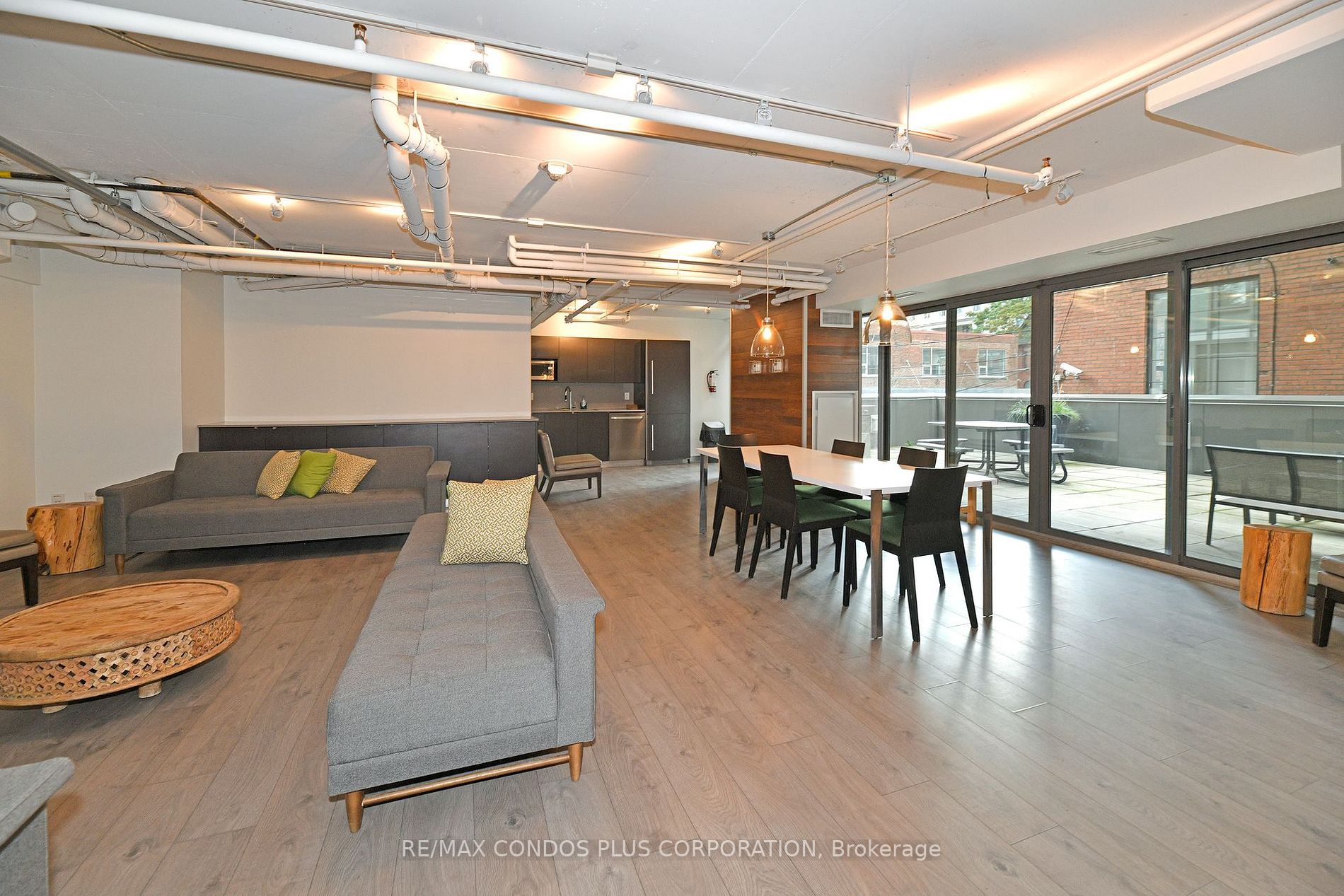 32 Camden St, #410