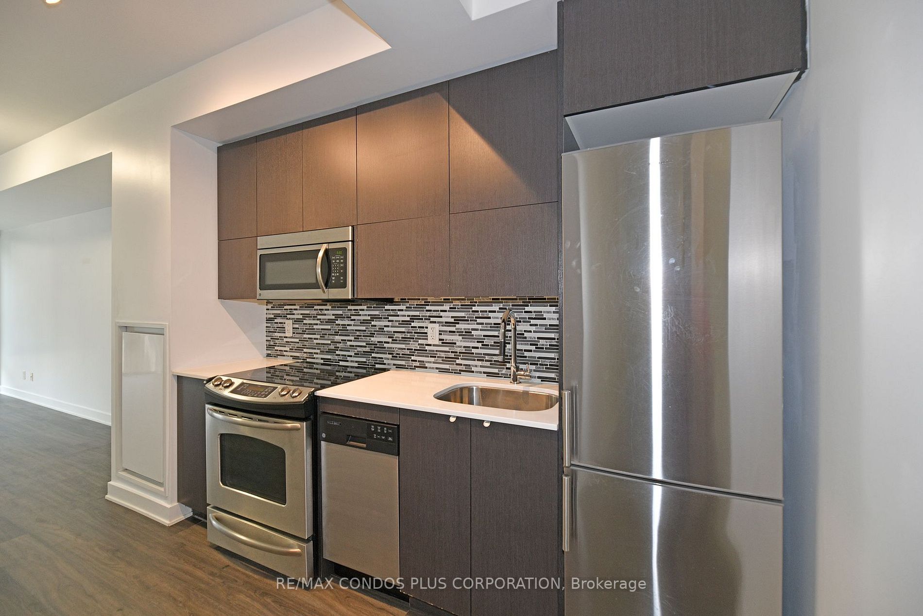 32 Camden St, #410