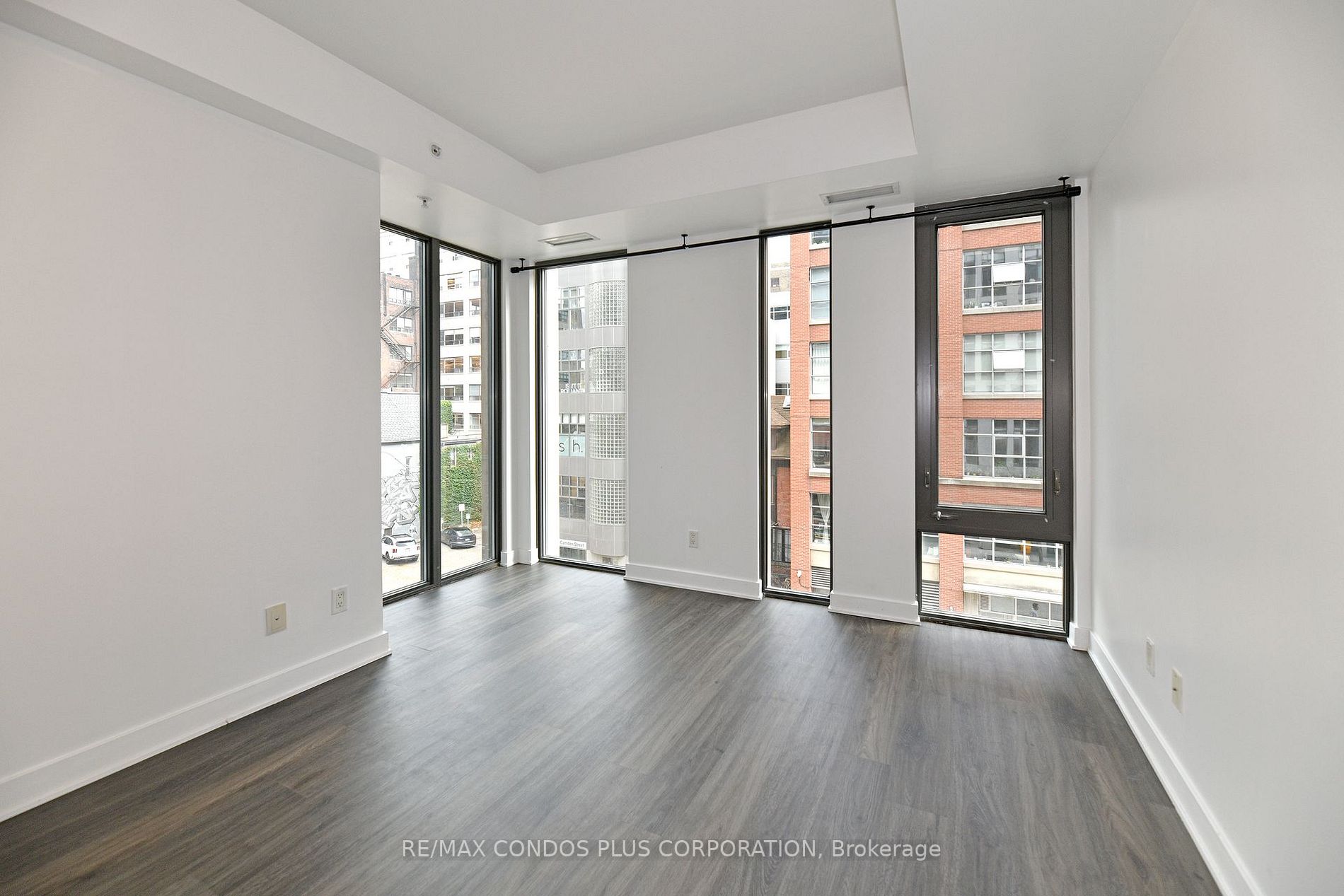 32 Camden St, #410