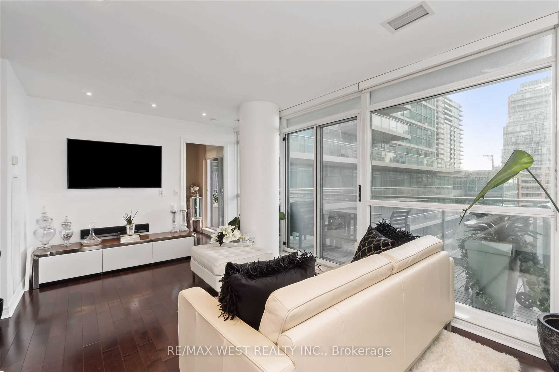 80 Western Battery Rd, #503