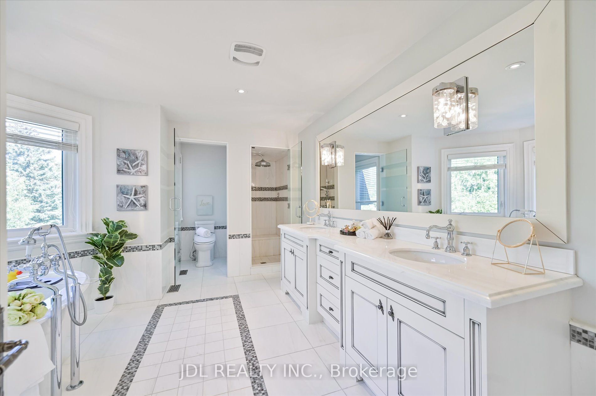 124 Alfred Ave