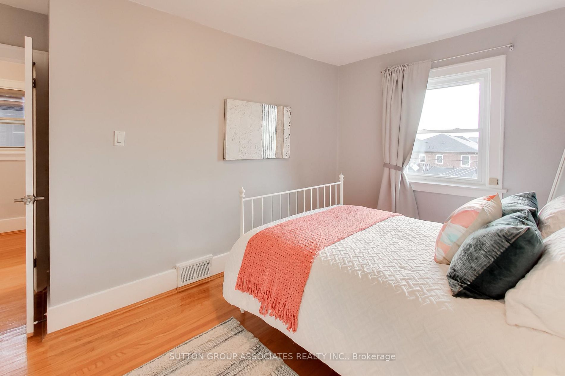 70 Winnett Avenue