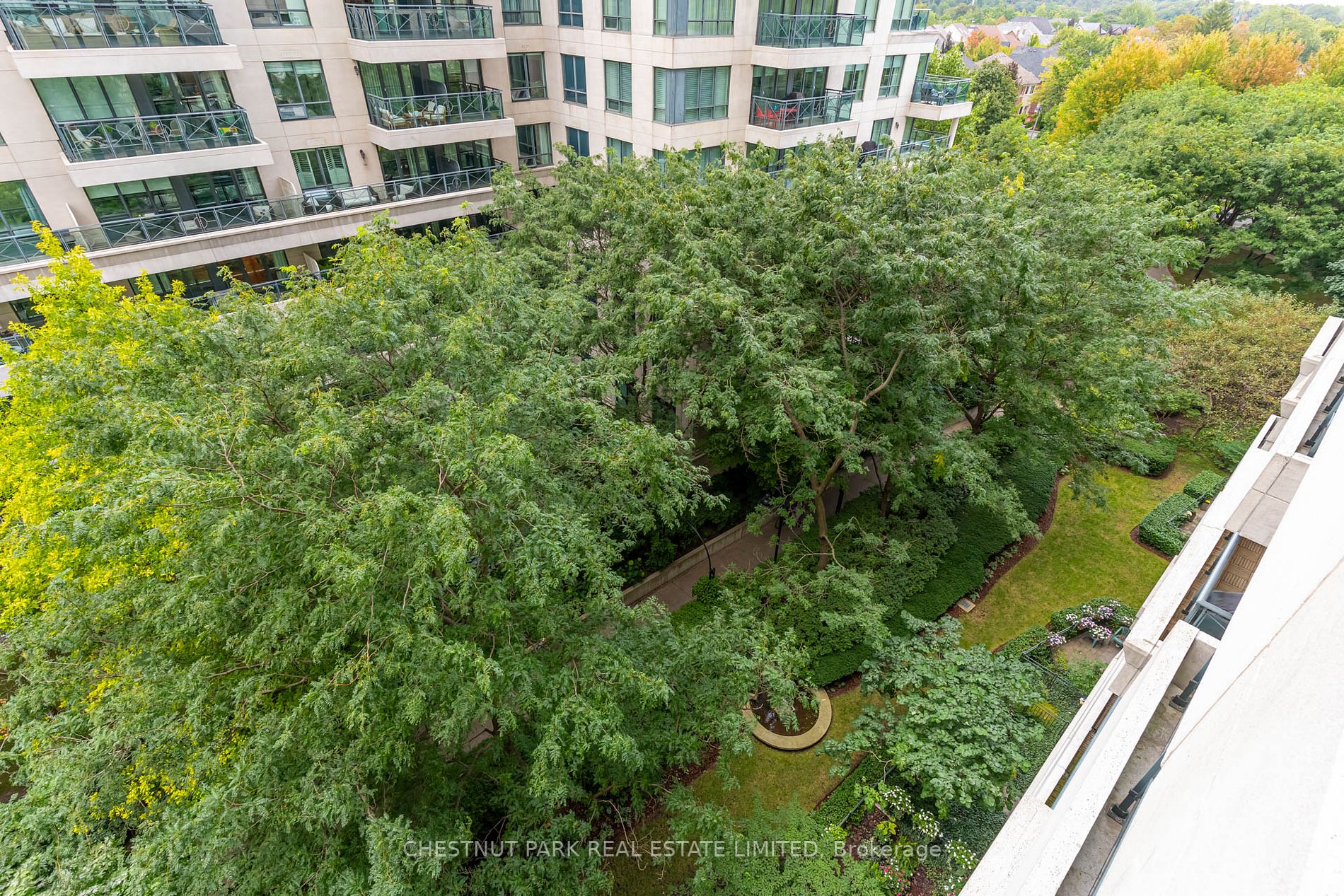 25 Scrivener Sq, #701