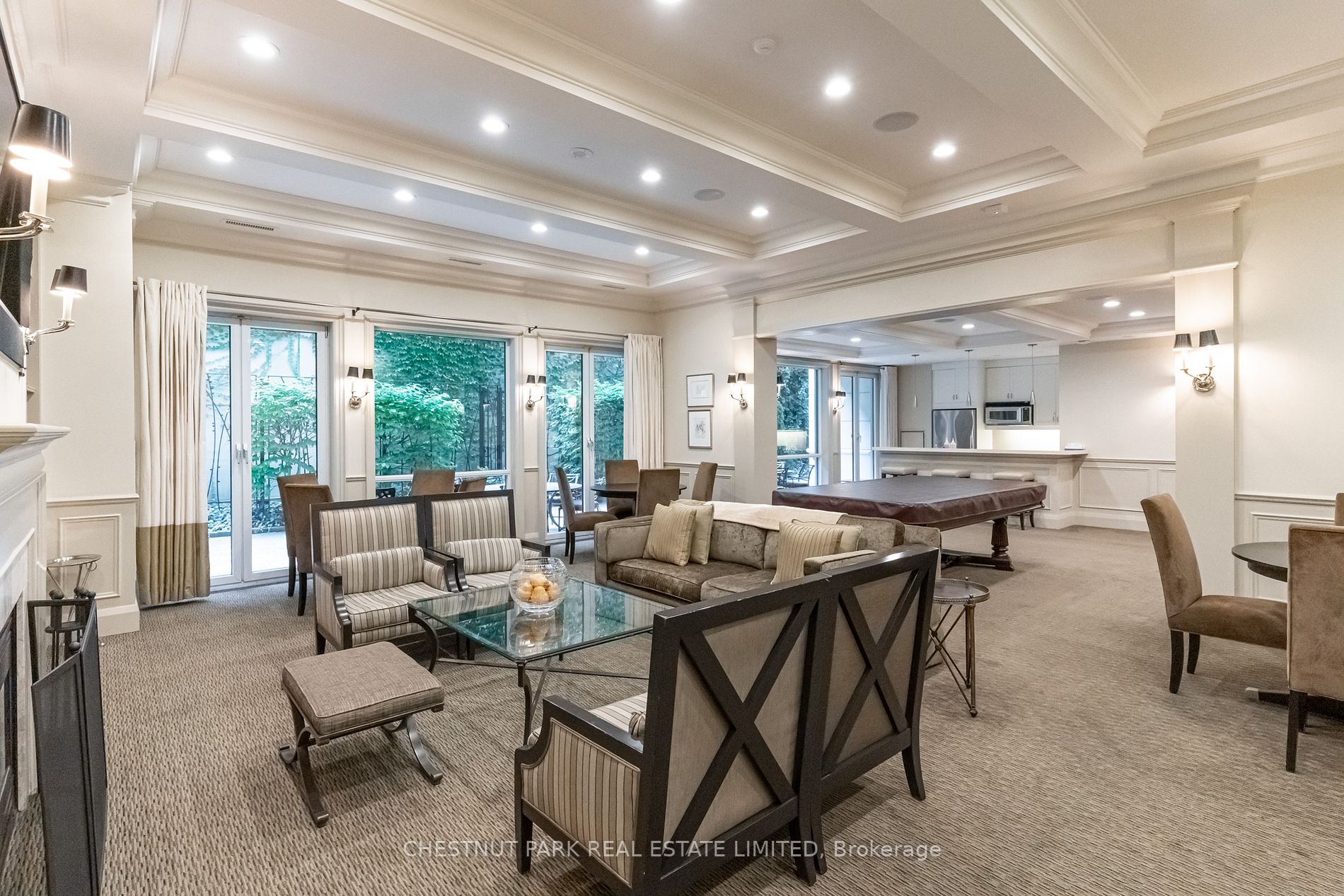 25 Scrivener Sq, #701
