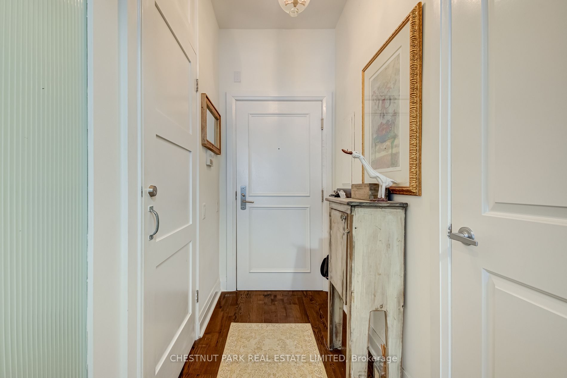 25 Scrivener Sq, #701